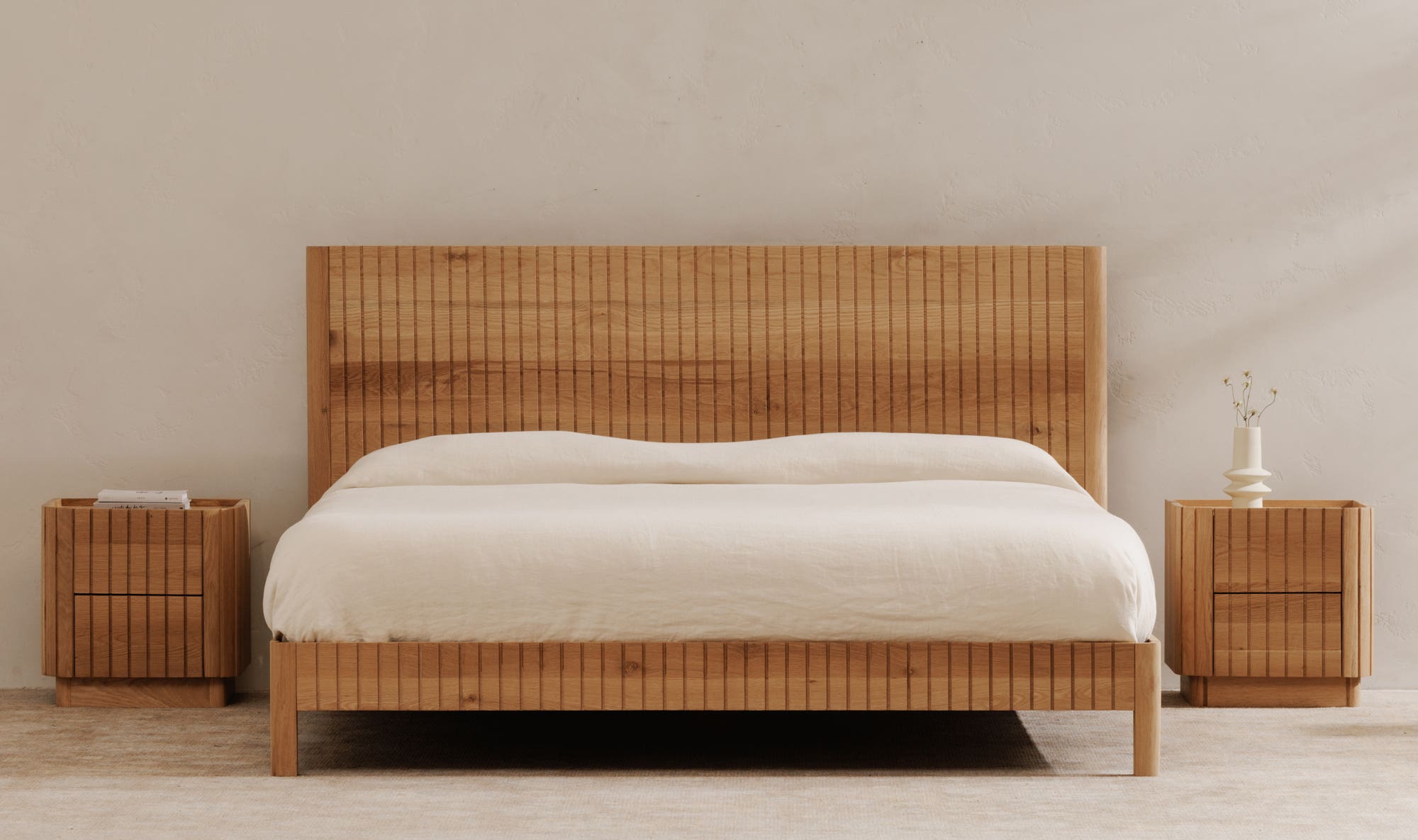 Moe's Povera Contemporary Queen Size Bed - Oak