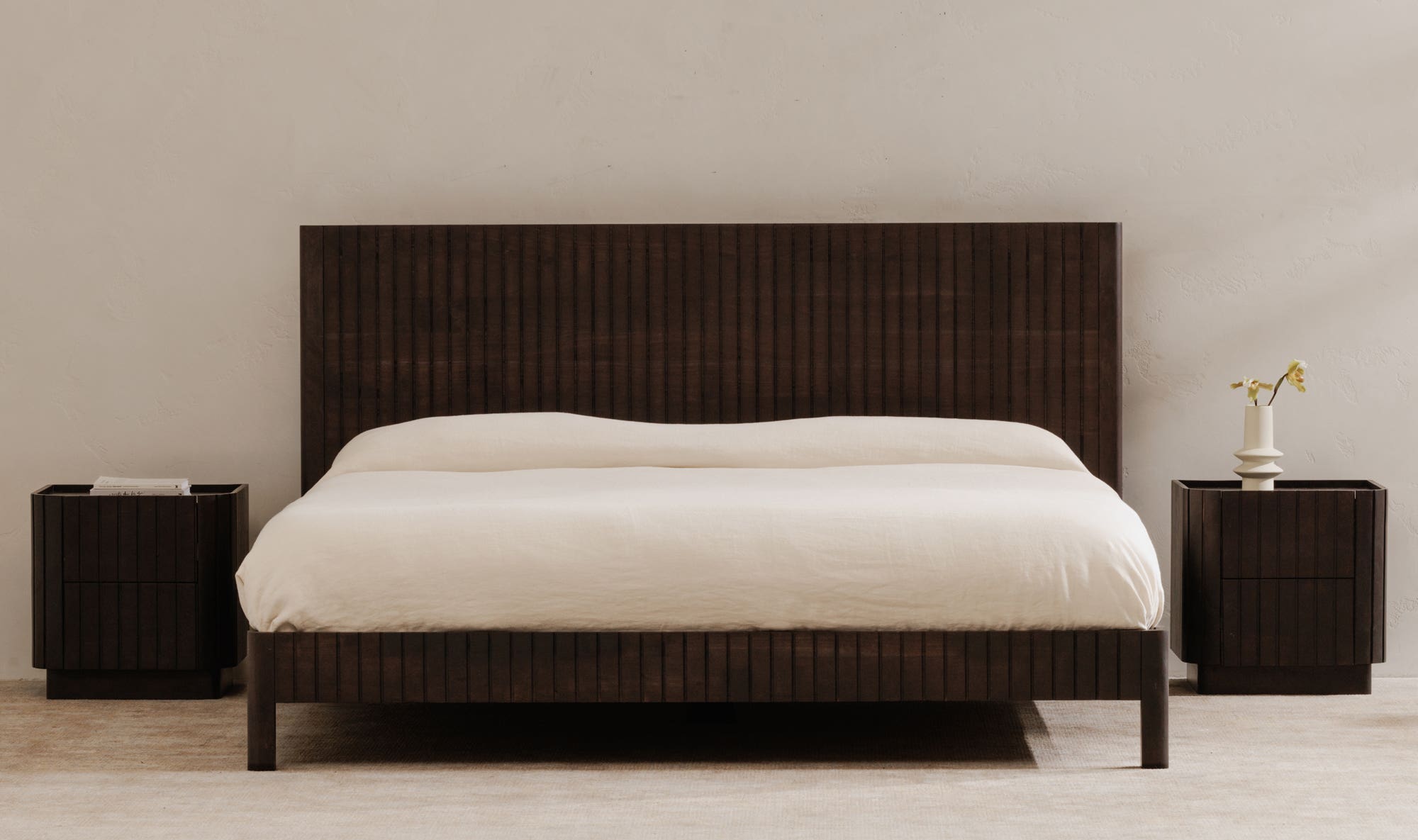 Moe's - Povera Contemporary Bed