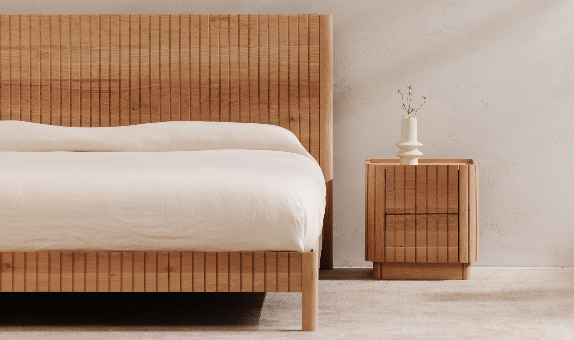 Moe's Povera Contemporary King Size Bed - Oak