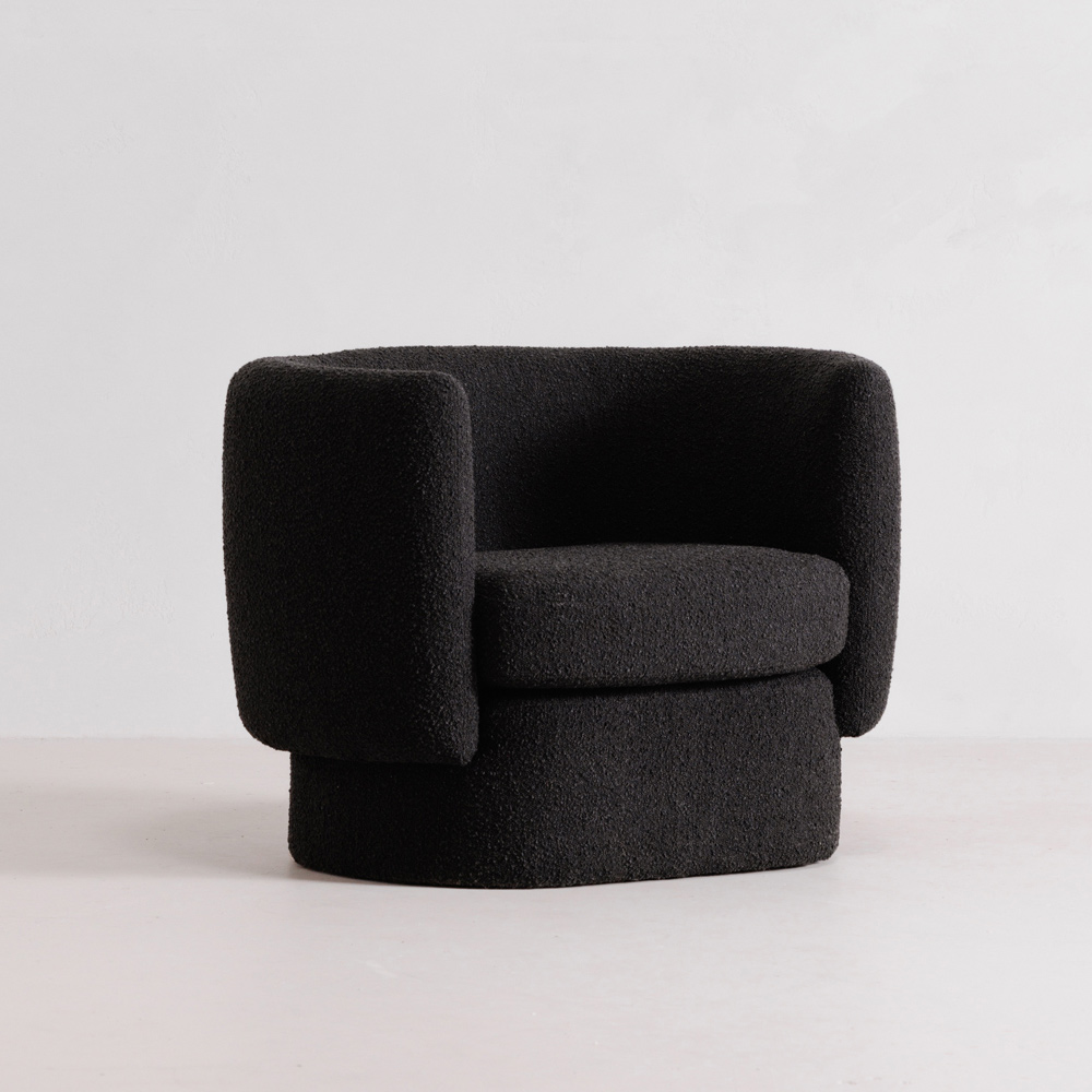 Moe's Koba Chair - Maya Black