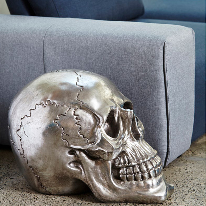 Moe's - Yorick Skull Gun Metal in Gray