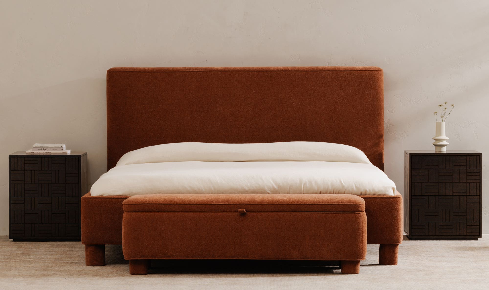 Moe's Ichigo Modern King Size Bed - Deep Orange