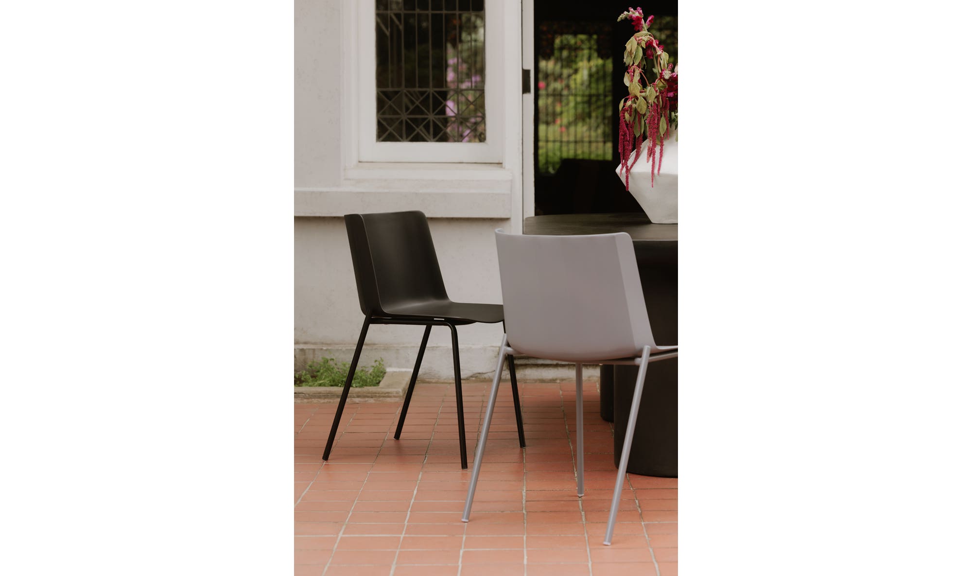 Moe's Silla Contemporary Dining Chair Set of 2 - Black