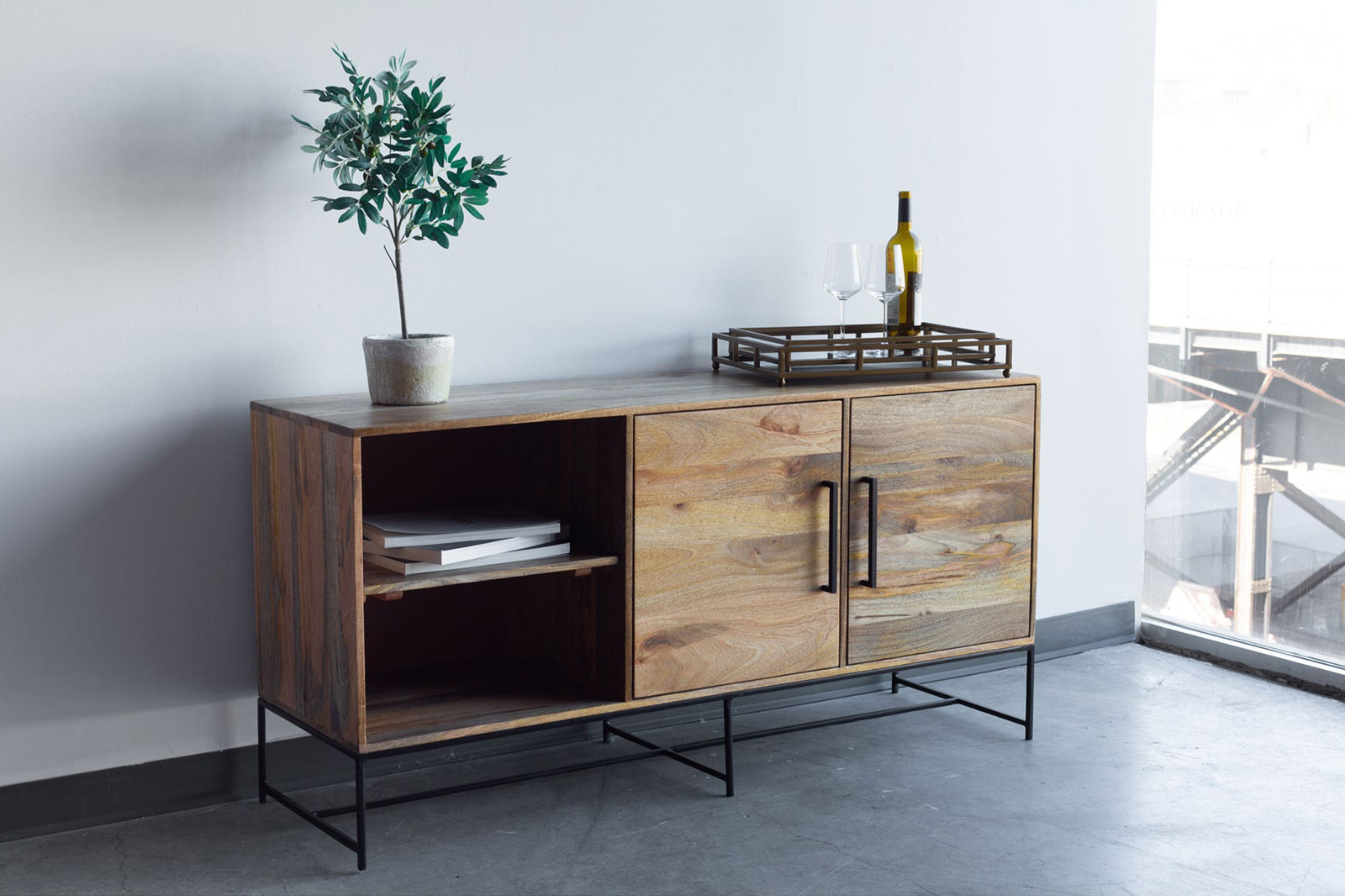 Moe's - Colvin Entertainment Unit in Brown