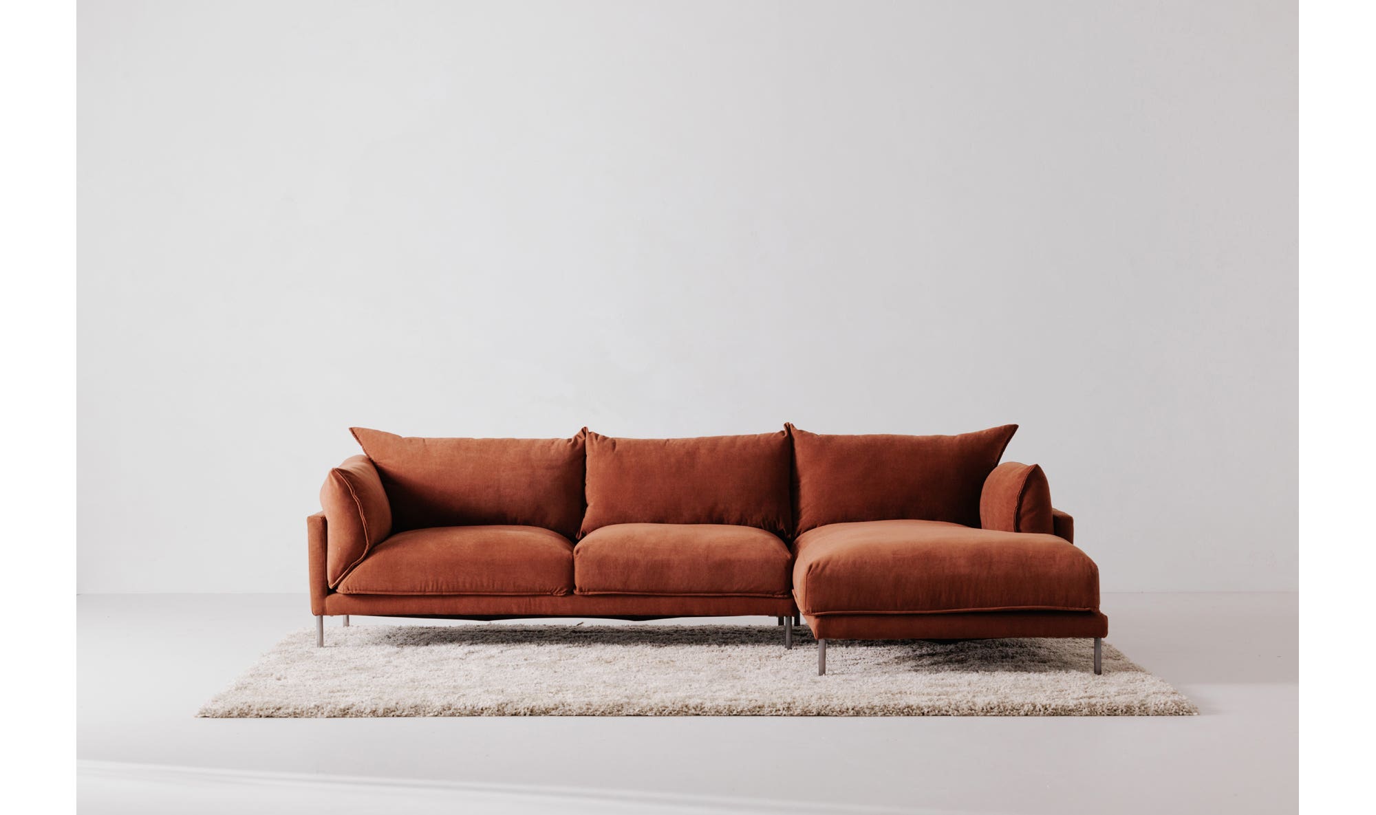 Moe's Jamara Scandinavian Right Facing Sectional - Burnt Auburn