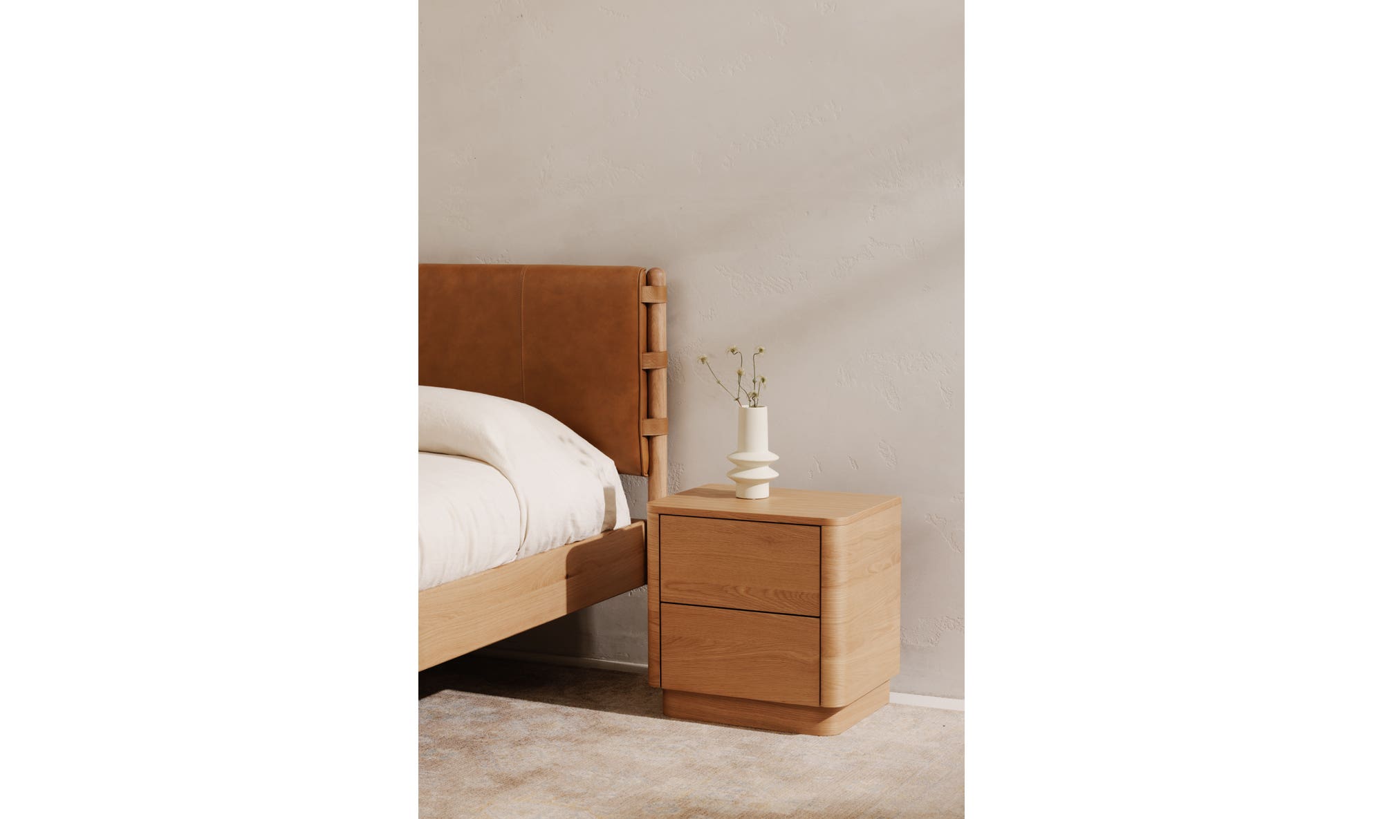 Moe's Round Off Scandinavian Nightstand - Oak