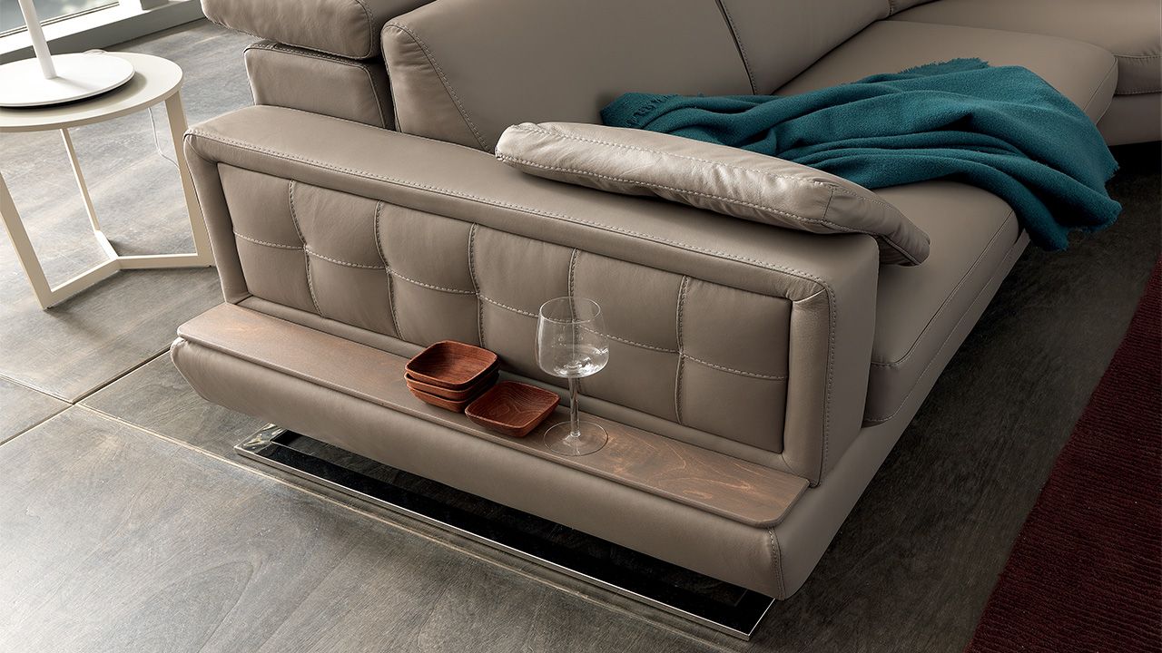 Newtrend - Pegaso Sectional