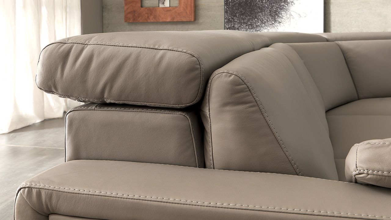 Newtrend - Pegaso Sectional