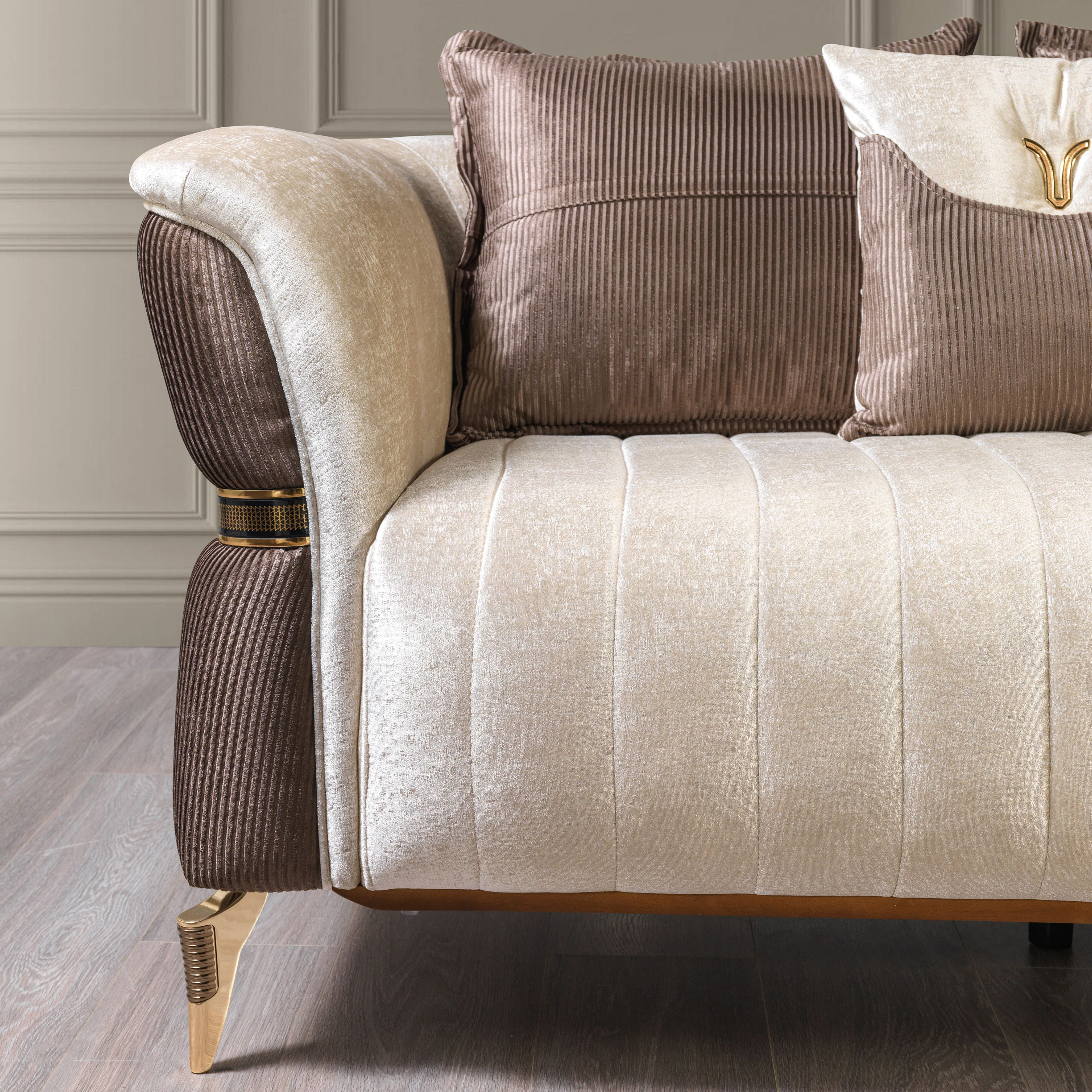 Nova - Leina Velvet Loveseat in Ivory-Coffee