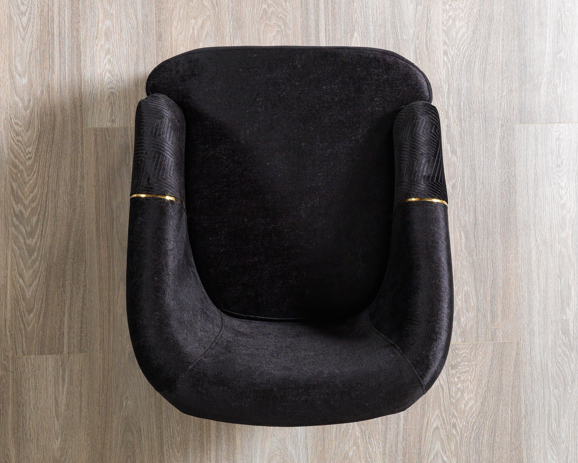 Nova - Santana Black Velvet Chair