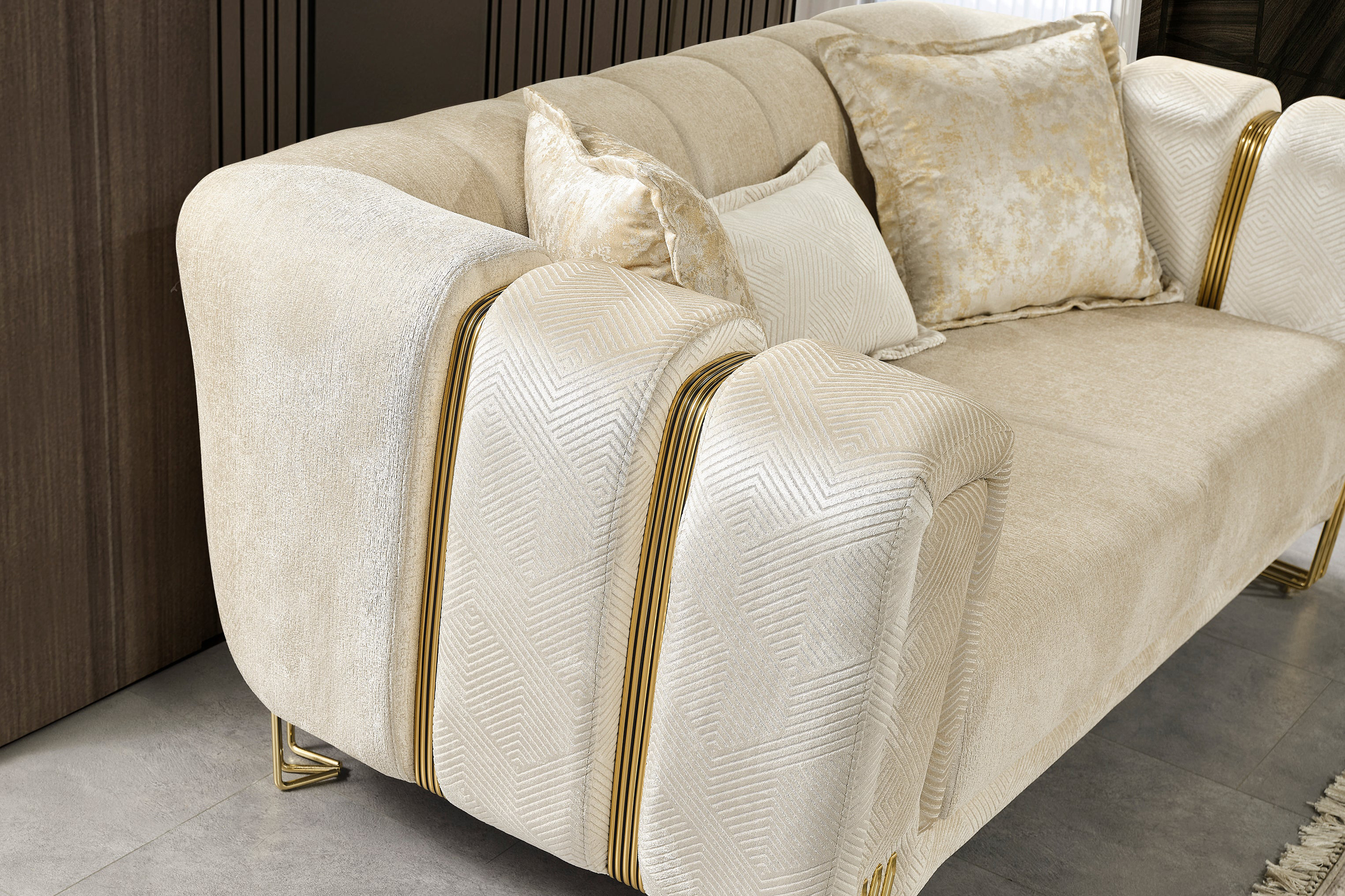 Nova Santana Velvet Loveseat - Ivory