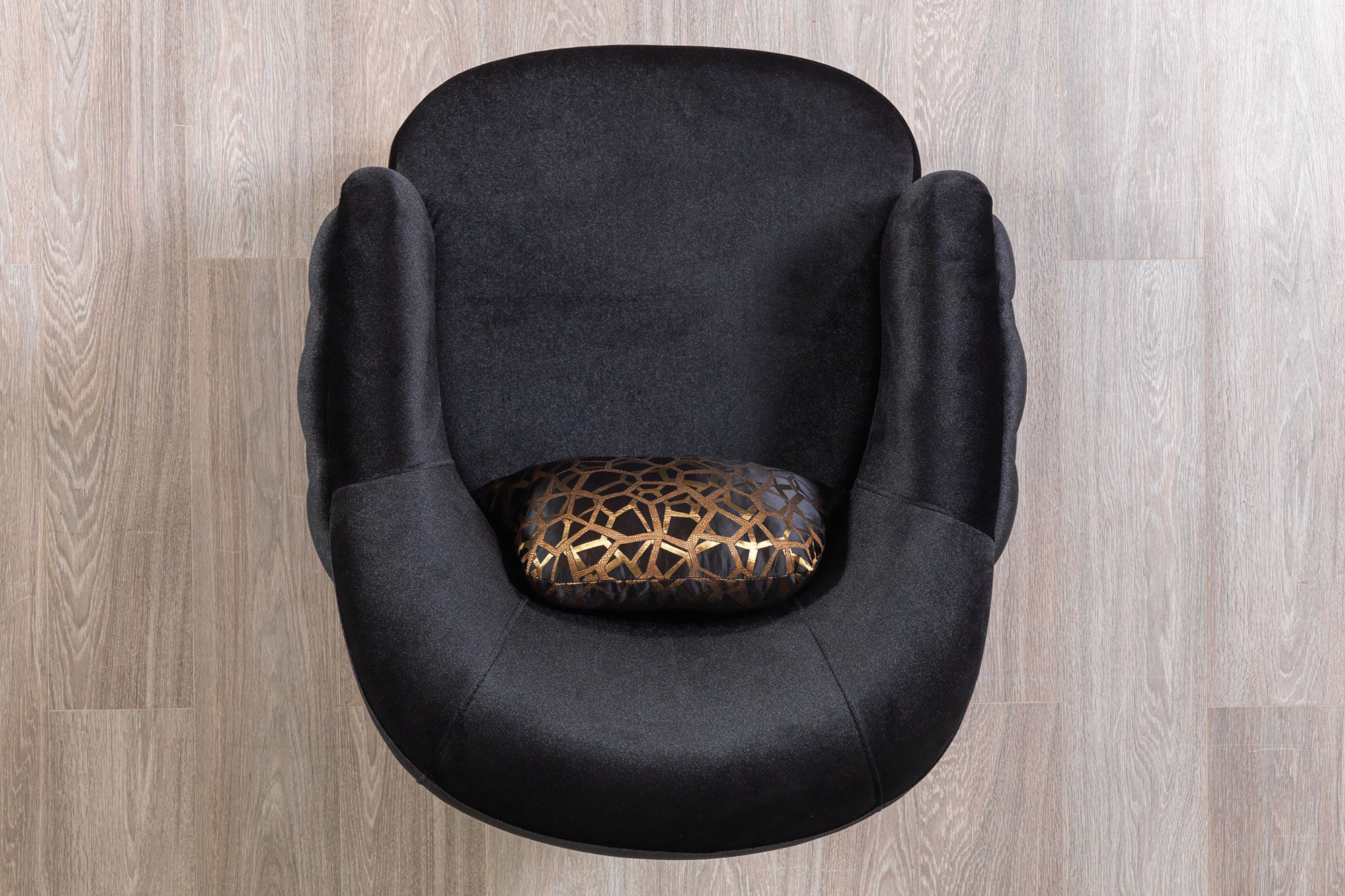 Nova Victoria Velvet Chair - Black