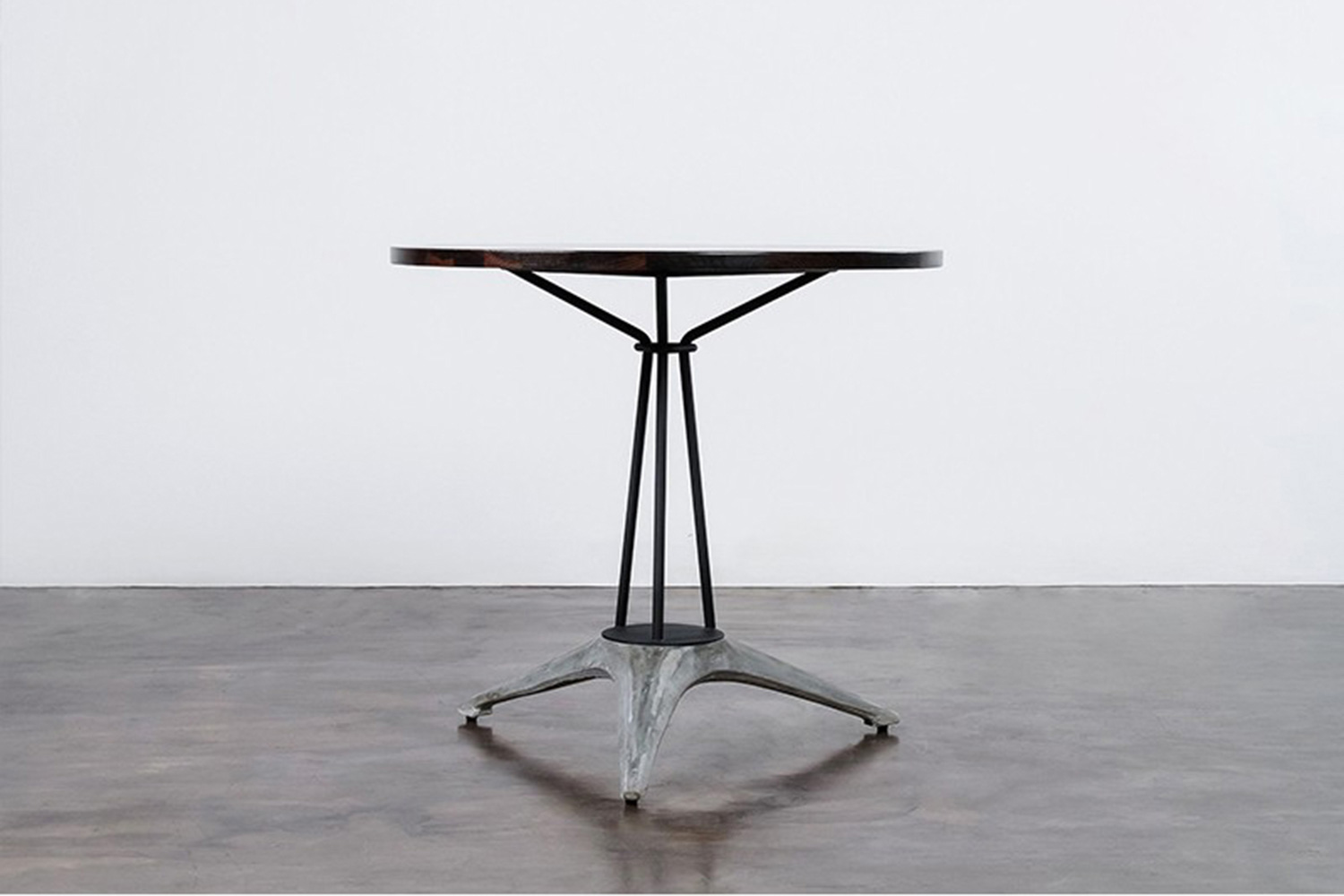 Nuevo™ - Kahn Bistro Table Seared Oak Top