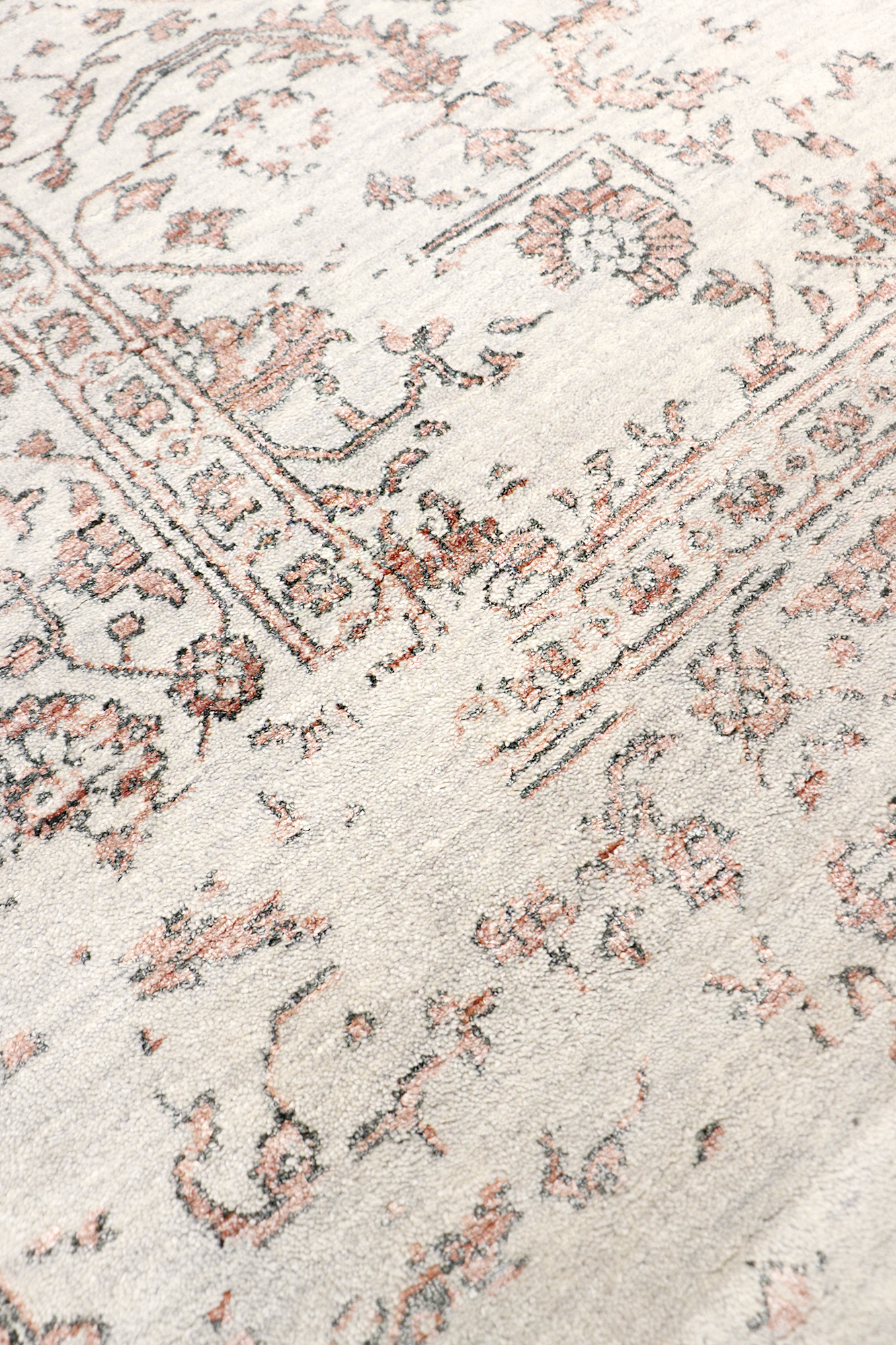 Pasargad - Transitional Collection Hand-Knotted Bamboo Silk/Wool Area Rug in Silver/Copper, 97" x 119" (pdc-2498 8x10)