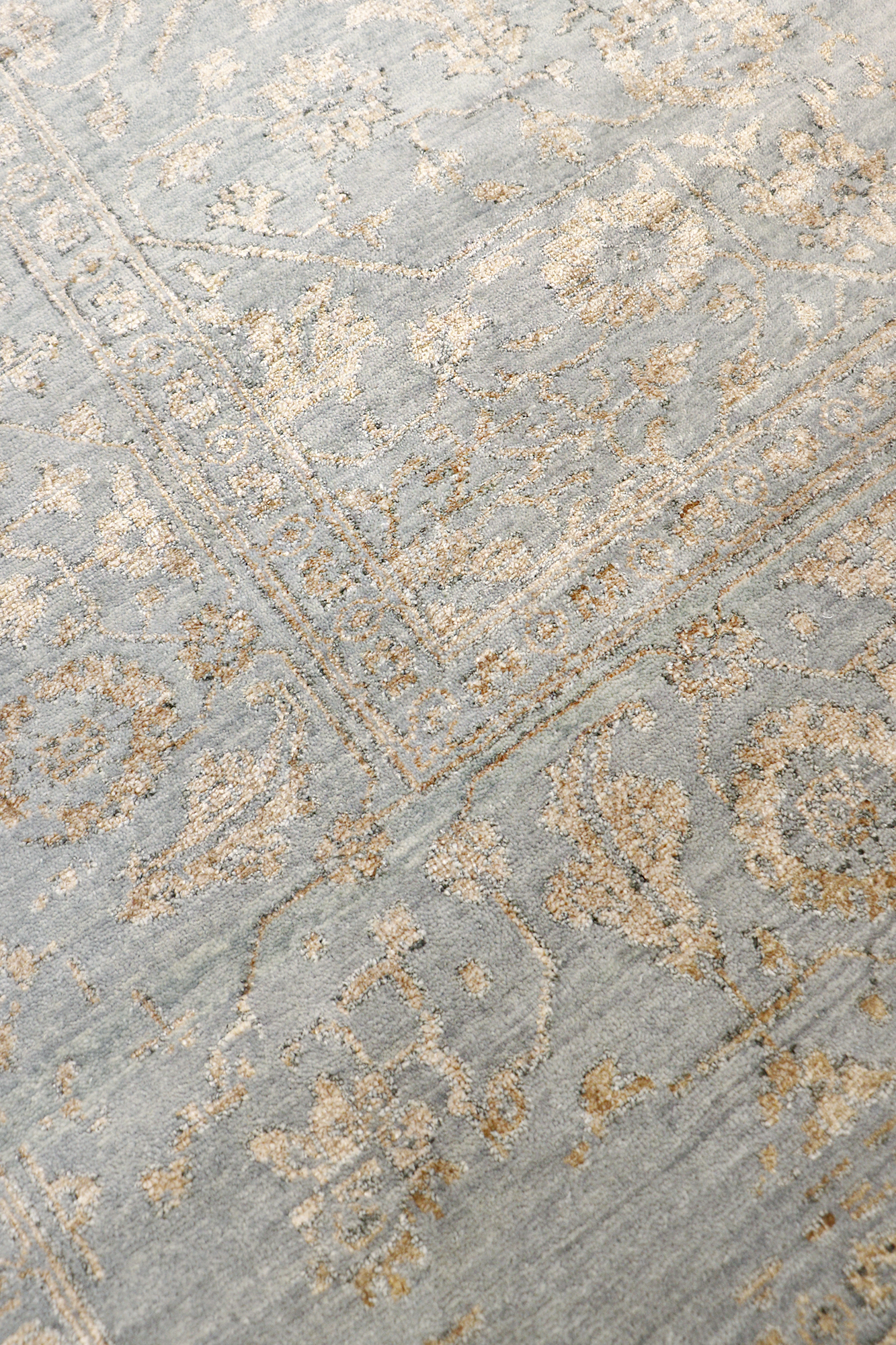 Pasargad - Transitional Collection Hand-Knotted Bamboo Silk/Wool Area Rug in Blue/Gold, 93" x 120" (pdc-2779 8x10)