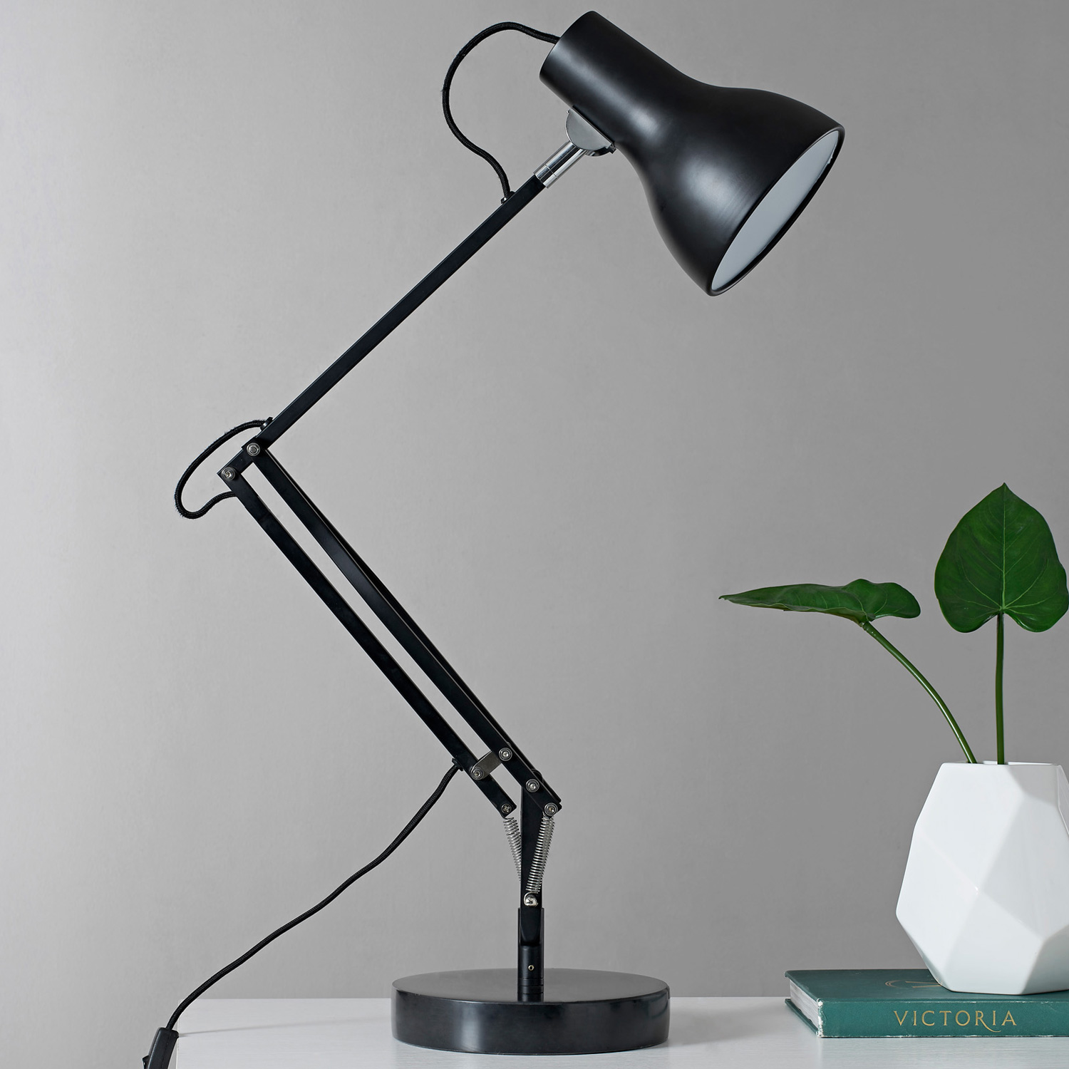 Renwil™ - Jamie Table Lamp