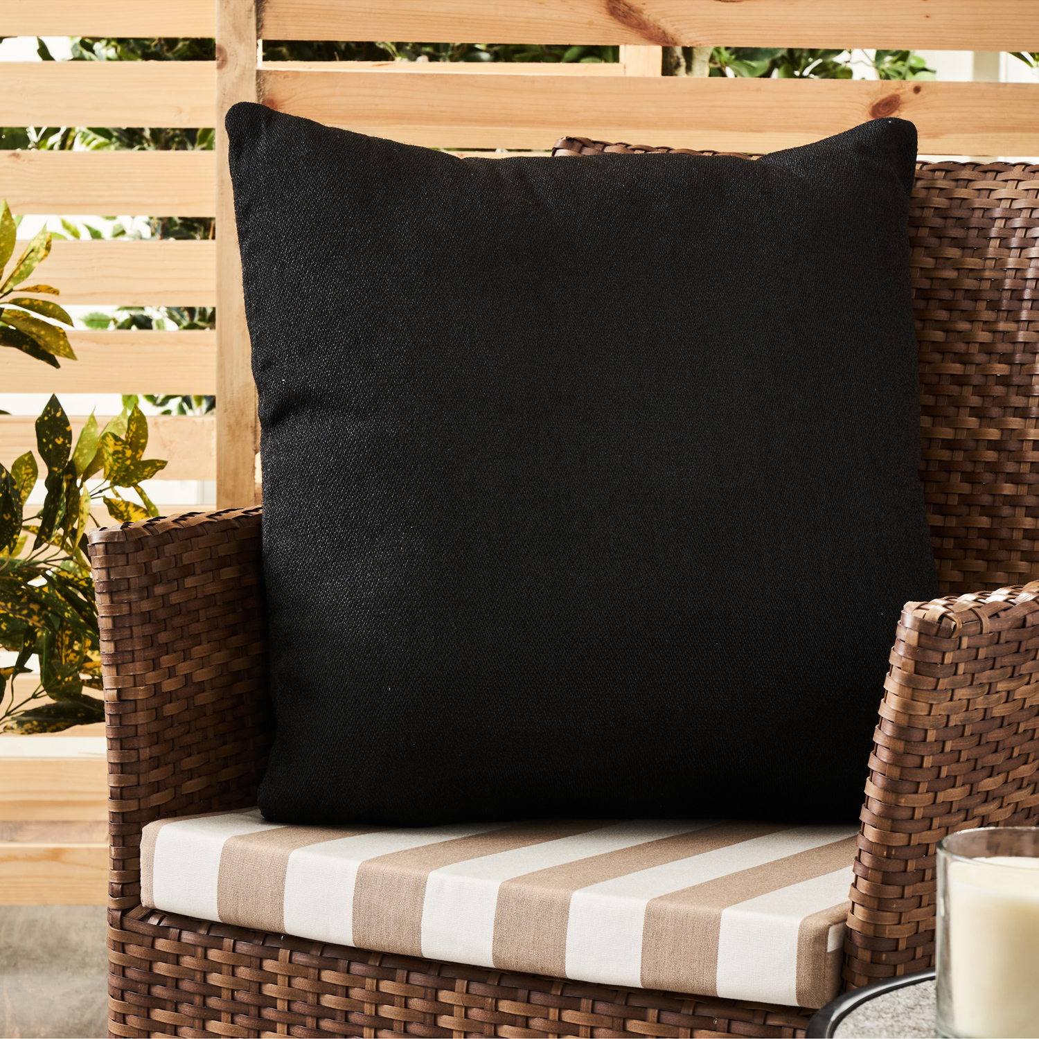 Renwil™ - Nero Outdoor Pillow