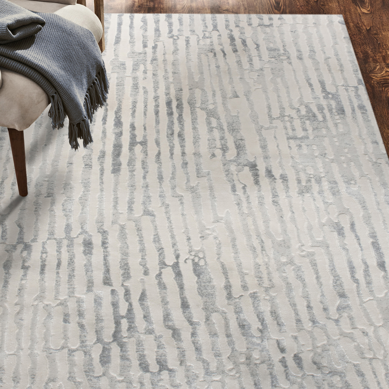 Renwil Ariella 18387 Rug - Ivory/Gray, 2,7" X 10"