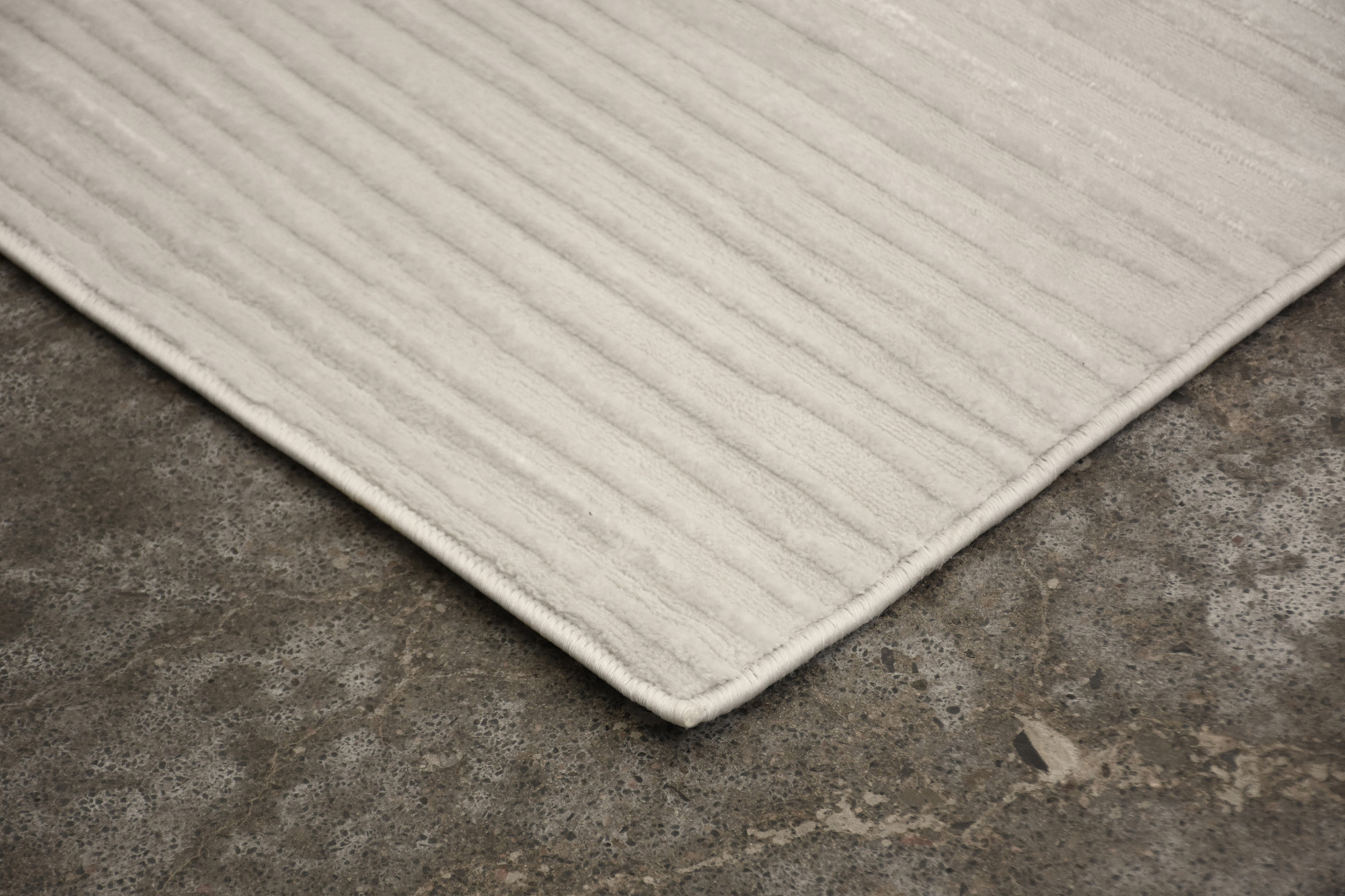 Renwil™ Camila 10188 Rug - Off-White, 9,1" X 13,1"