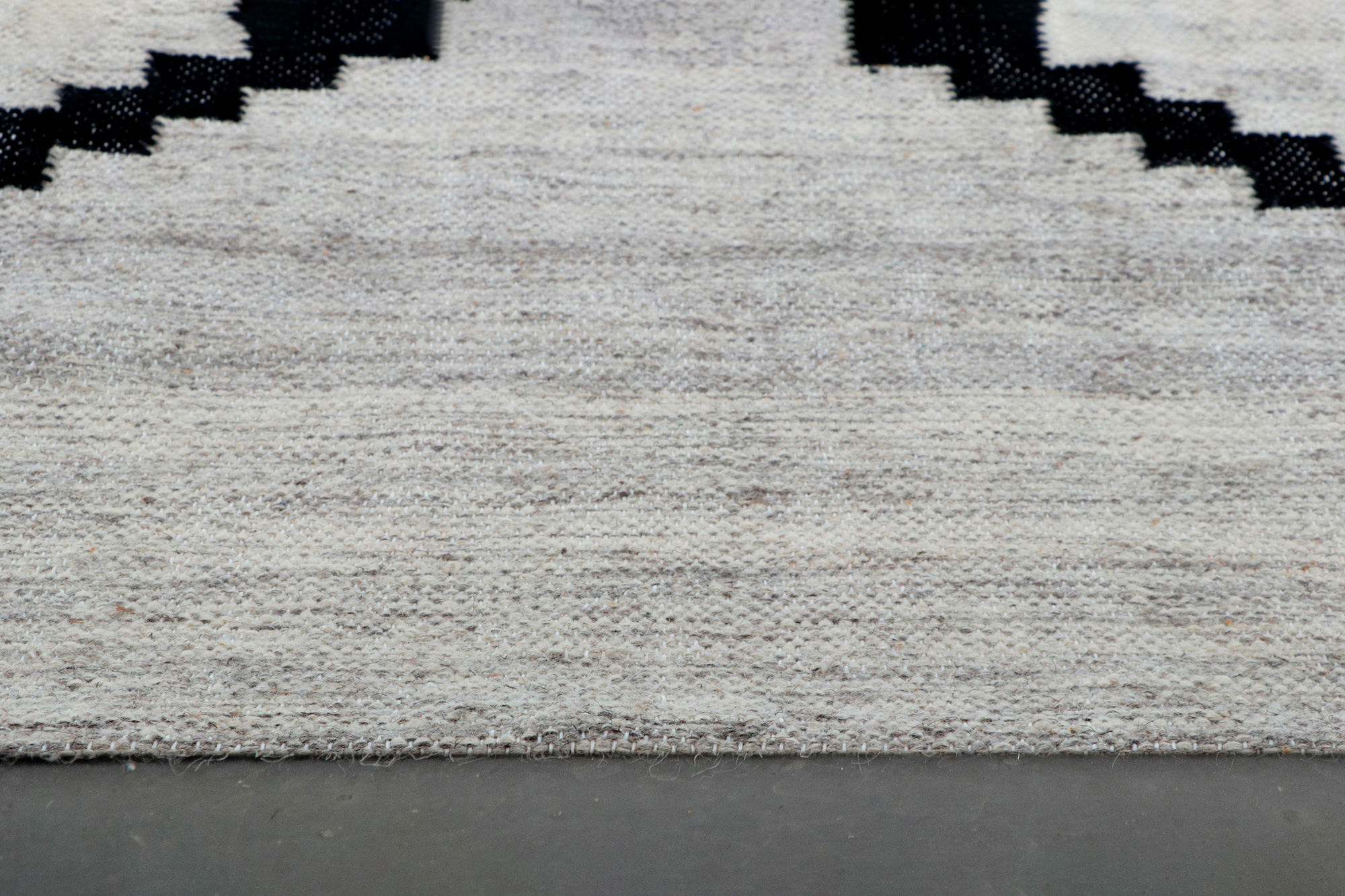 Renwil™ Zaatar Rug - Beige/Black, 3" x 4"