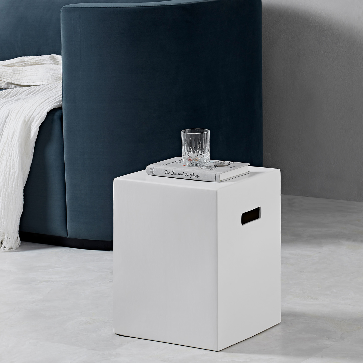 Renwil™ Arwan Indoor/Outdoor Side Table - Matte White