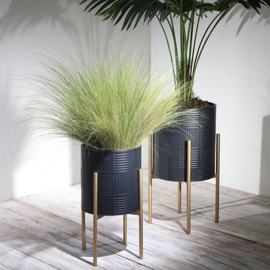 Sagebrook Planters With Lines On Metal Stand (Set Of 2) - Black/Gold