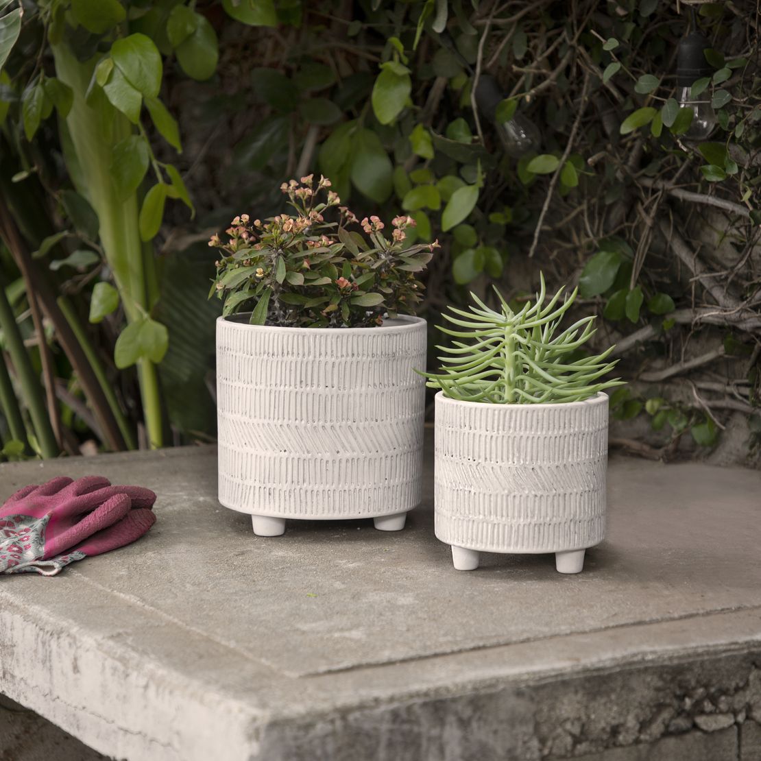 Sagebrook 6"/8" Tribal Look Footed Planters (Set Of 2) - Ivory