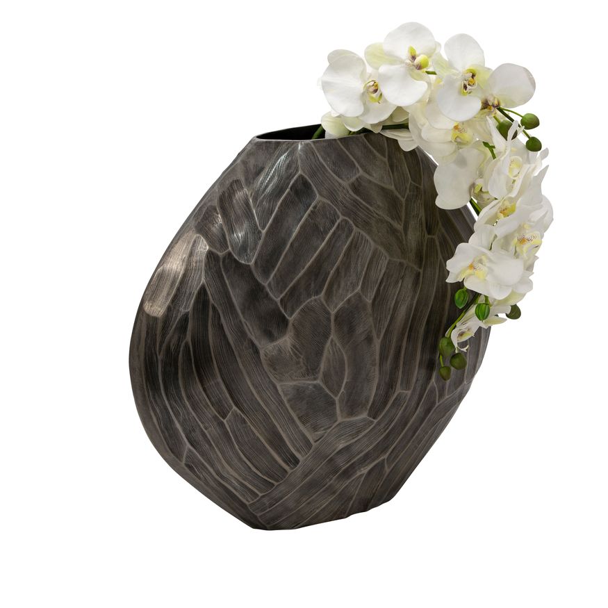 Sagebrook 22" Aluminum Hammered Vase - Silver