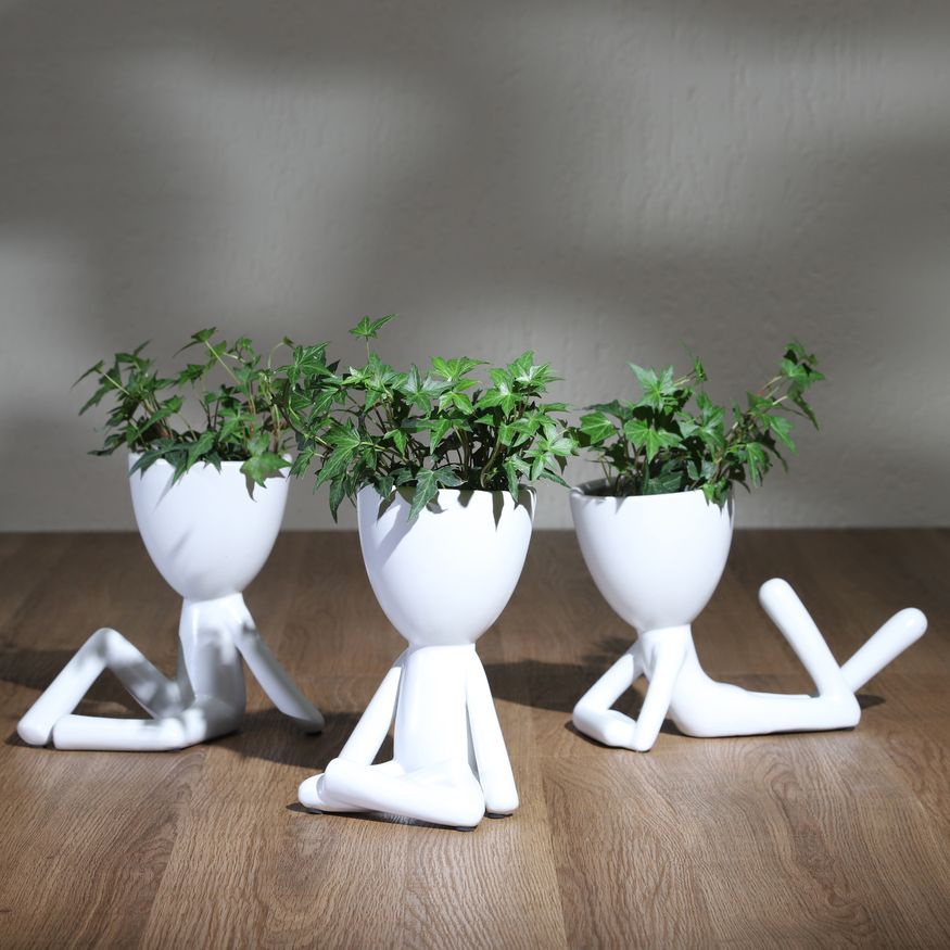 Sagebrook 8" Ceramic Sitting Humans (Set Of 3) - White