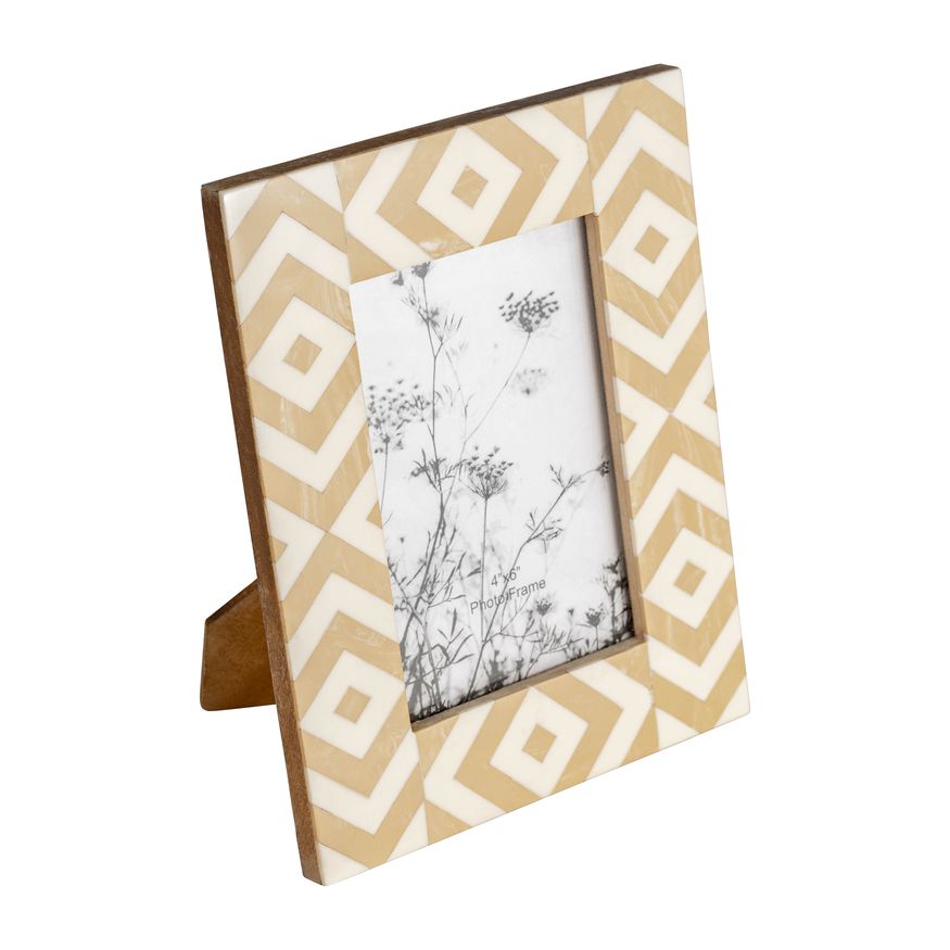 Sagebrook - 4"x6" Resin Diamond Photo Frame in Beige