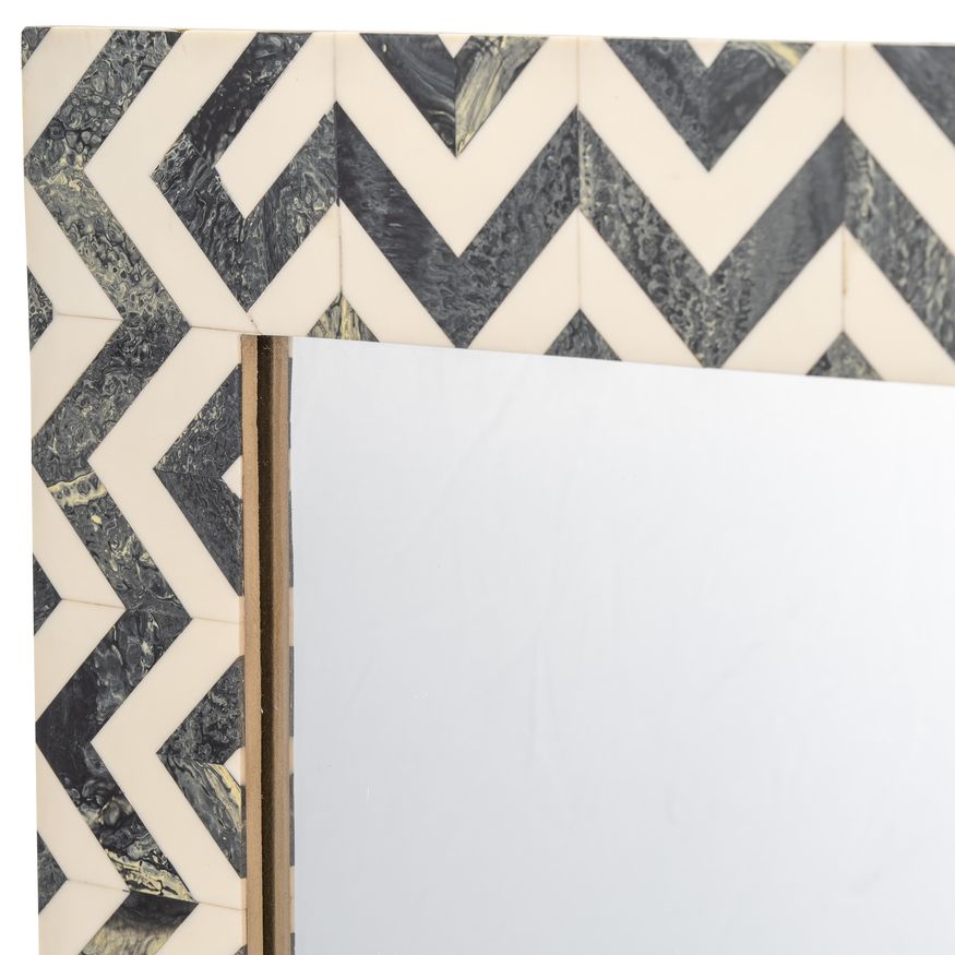 Sagebrook Resin Chevron Rect Mirror - Gray/White