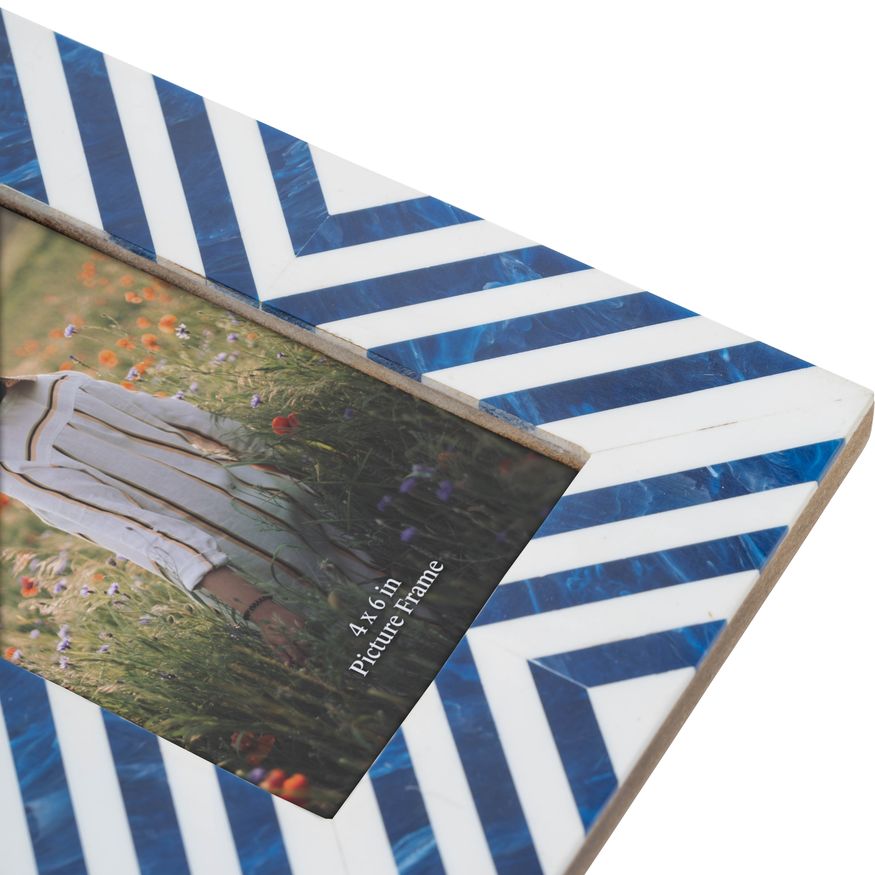 Sagebrook - 4"x6" Resin Striped Photo Frame in Blue