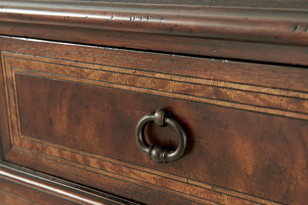 Theodore Alexander - Brooksby Chest