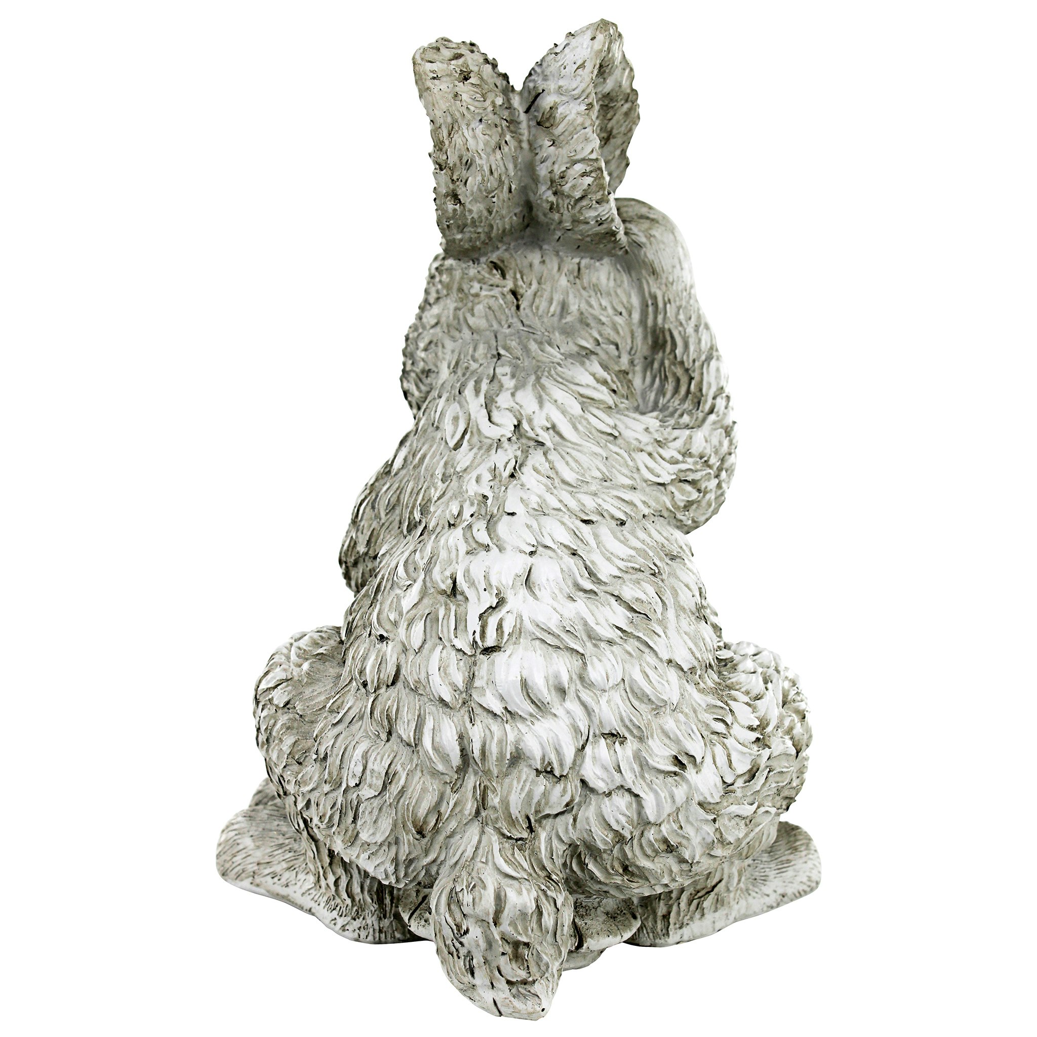 Toscano - Clem the Confused Bunny Rabbit Garden Statue