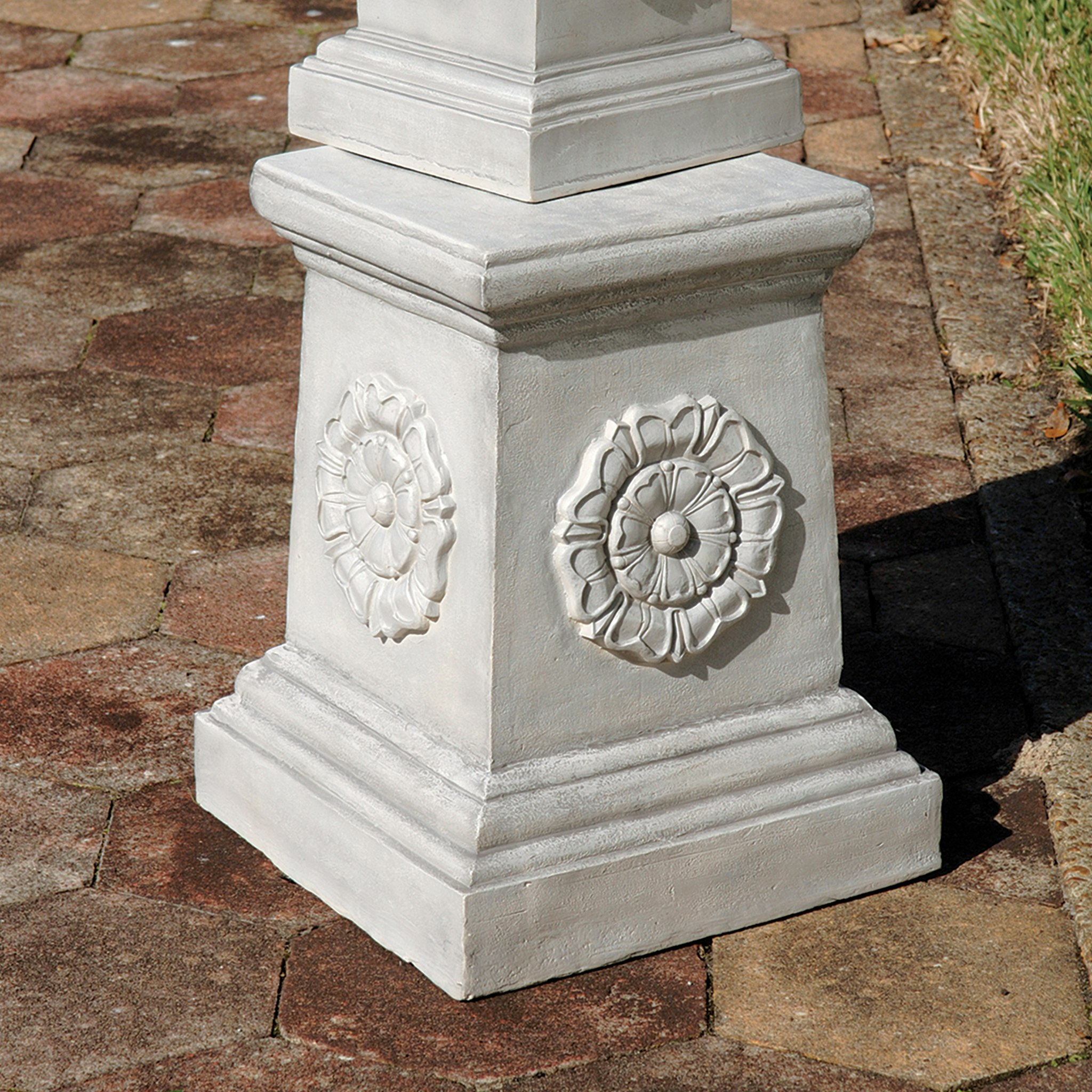 Toscano - English Rosette Garden Sculptural Plinth