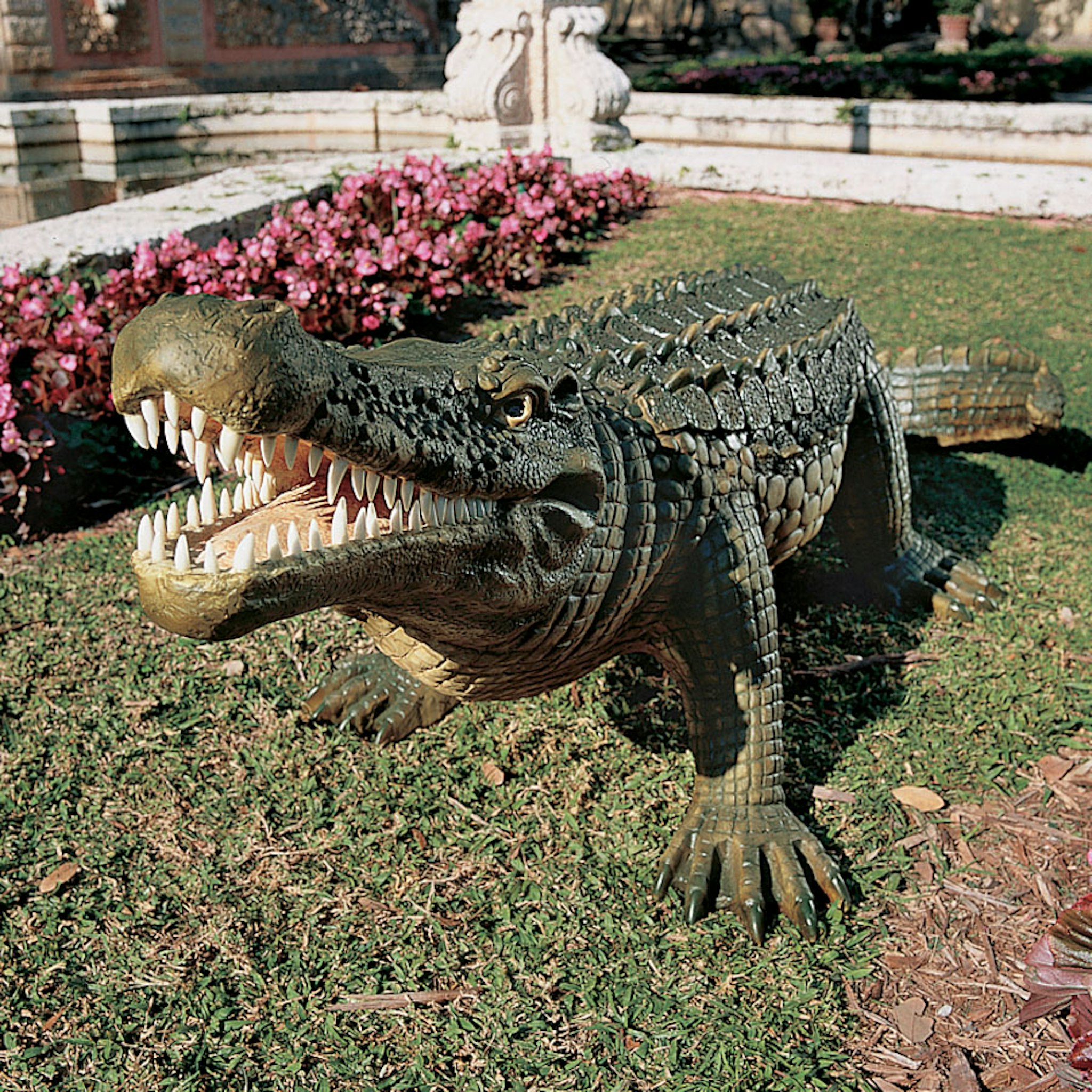 Toscano - The Gargantuan Garden Gator Statue