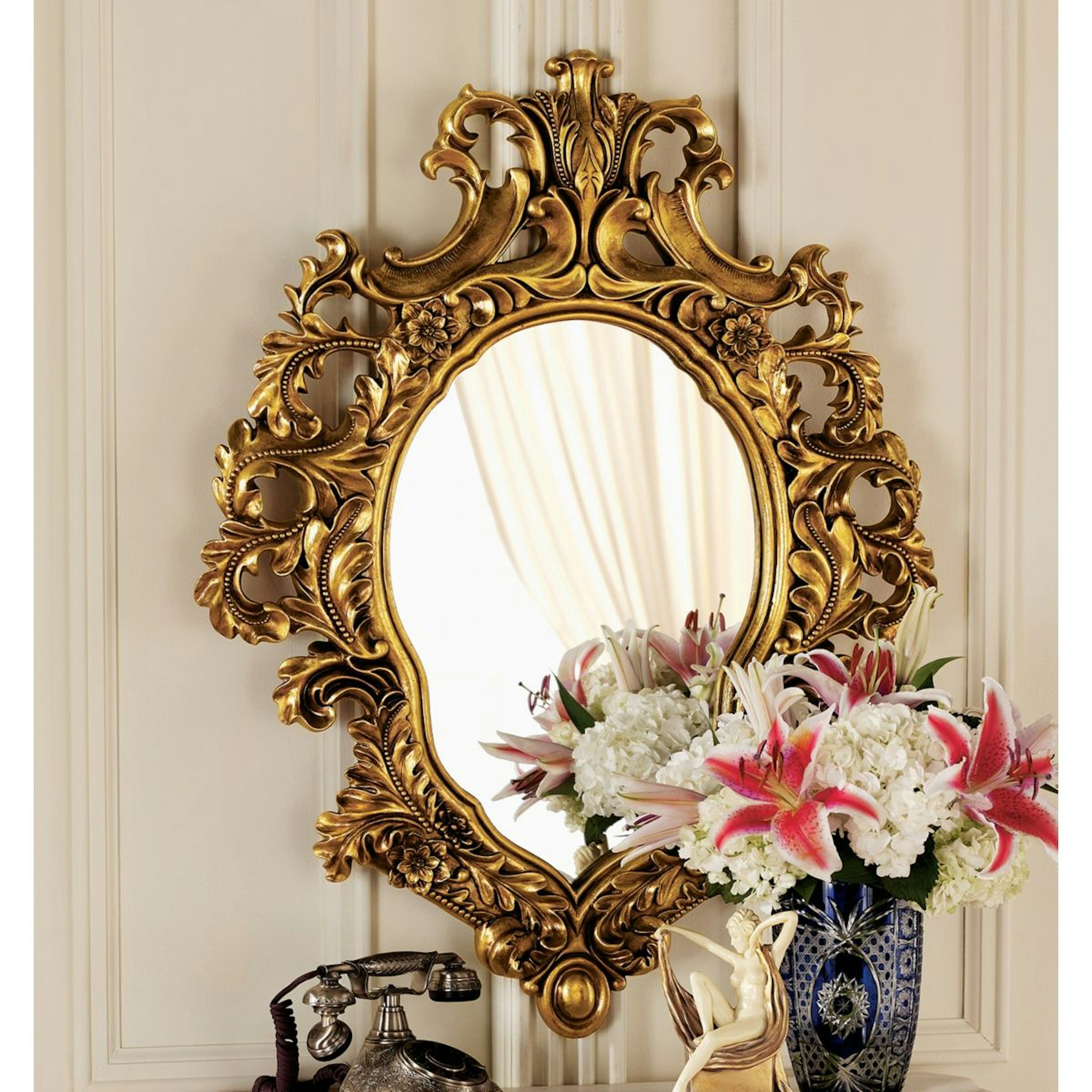 Toscano - Madame Antoinette Salon Mirror