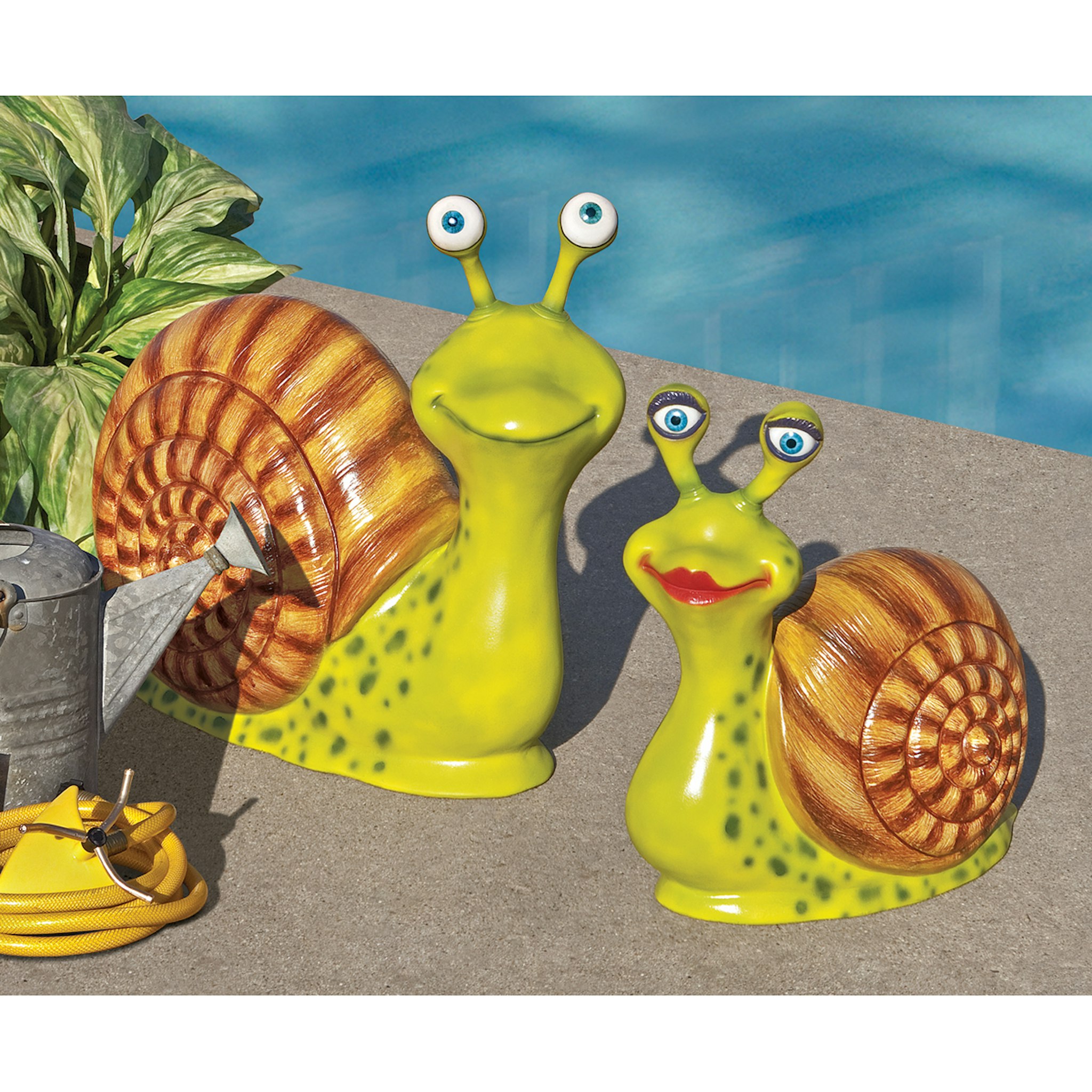 Toscano - Set of 2 Madame Monsieur Escargot Enormous Garden Snail Statues