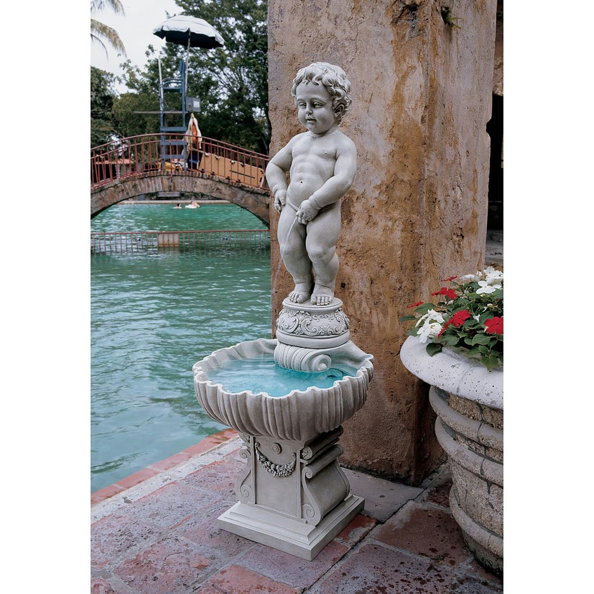 Toscano - The Peeing Boy of Brussels Sculptural Fountain with Plinth Base