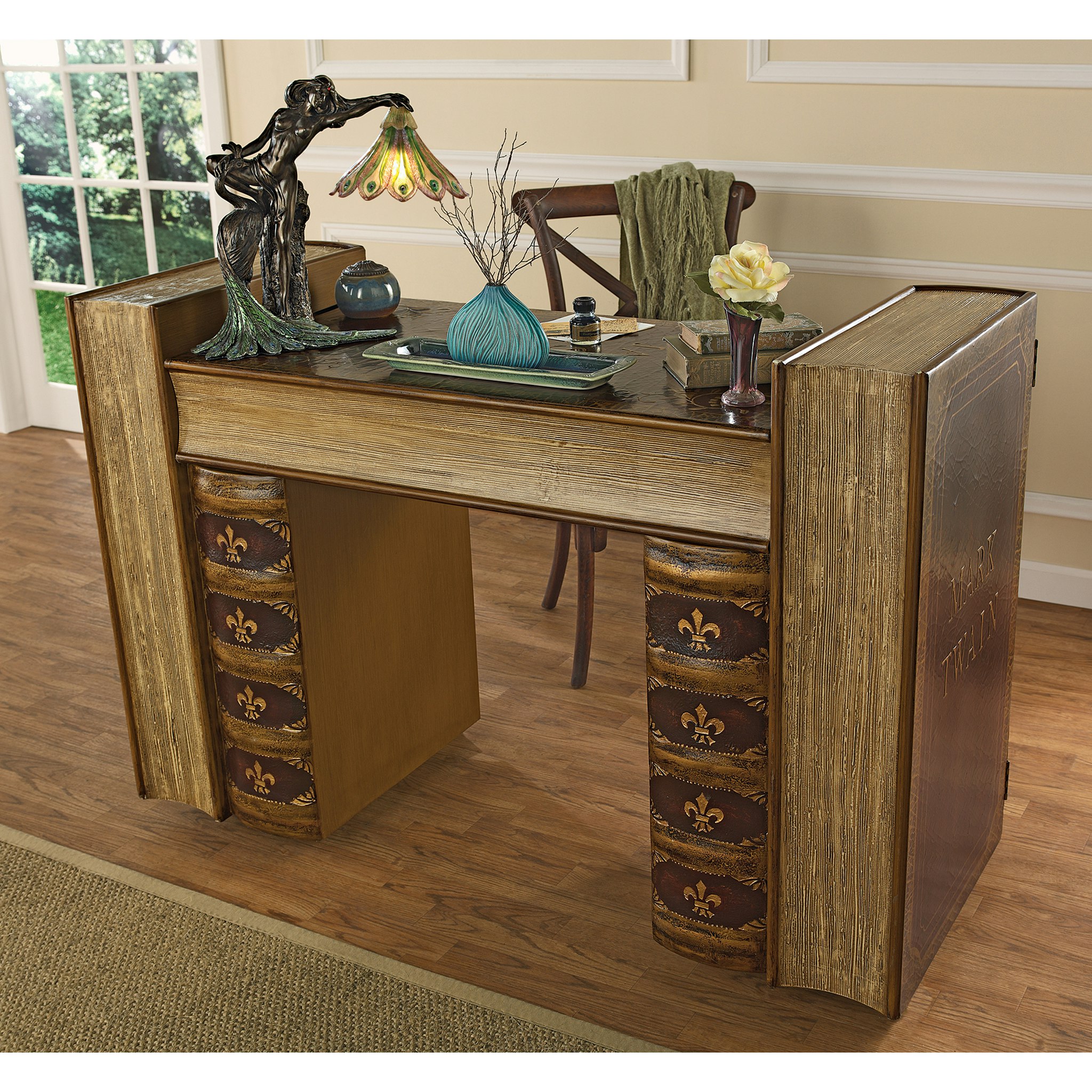 Toscano - Literary Volumes Writing Desk