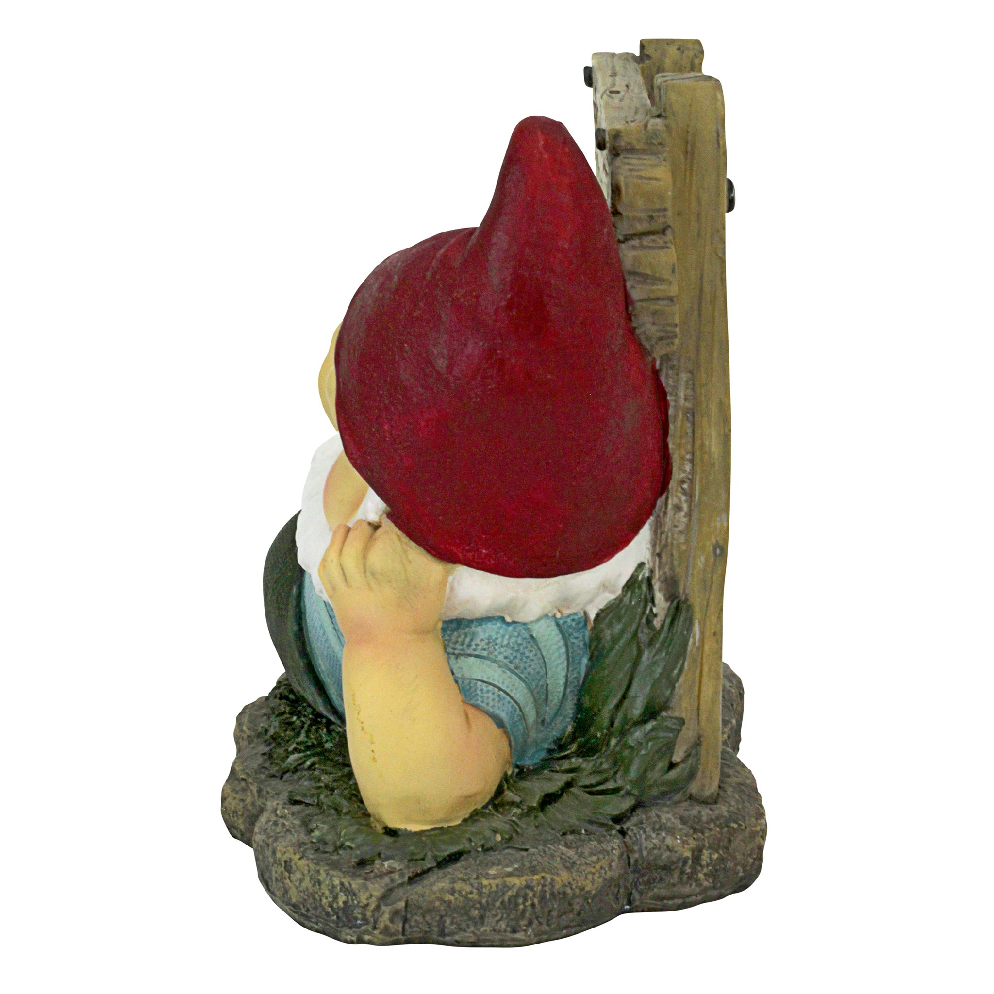 Toscano - Irving Gnomlin Resting on His Laurels Garden Gnome Statue