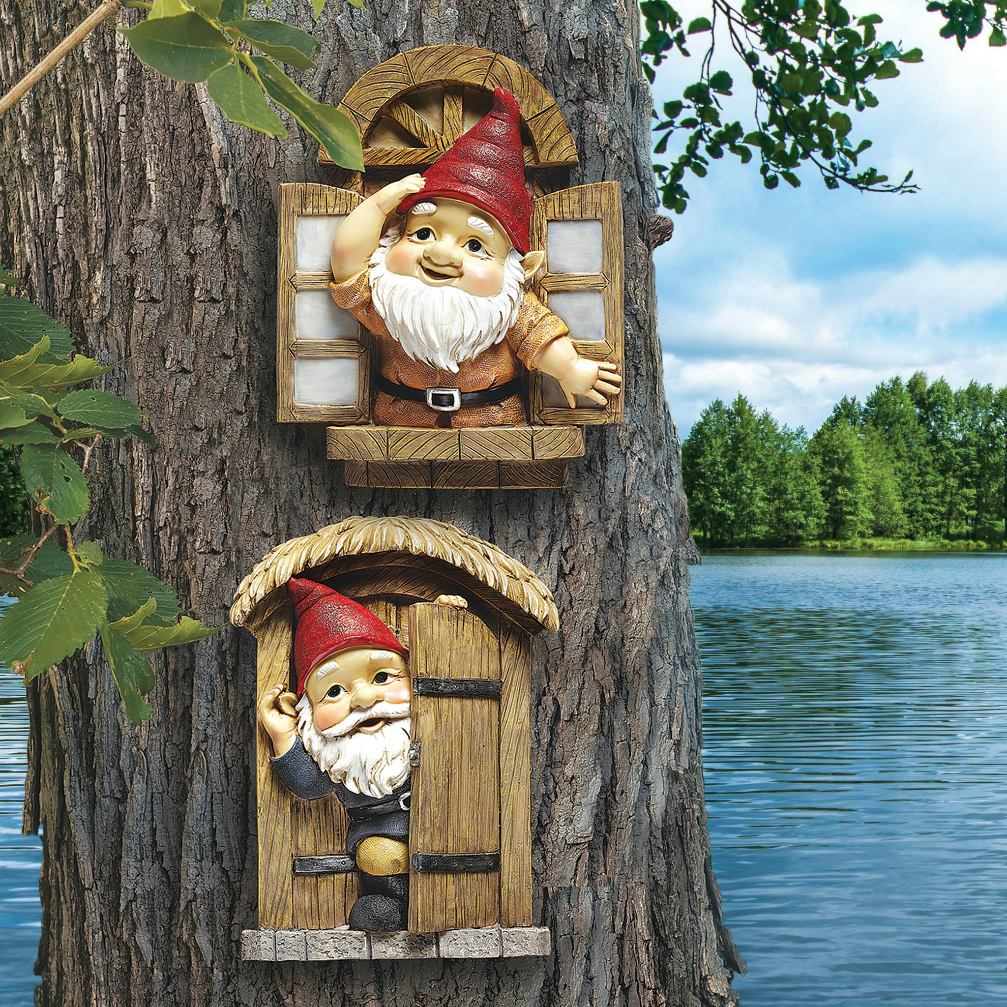 Toscano - The Knothole Gnomes Garden Welcome Tree Sculpture