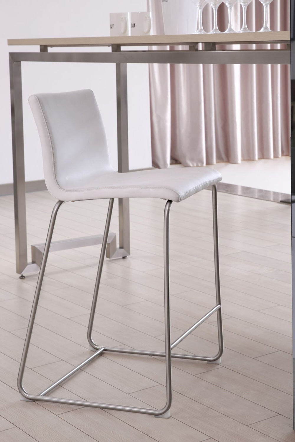 Whiteline - Hayden Counter Stool in White