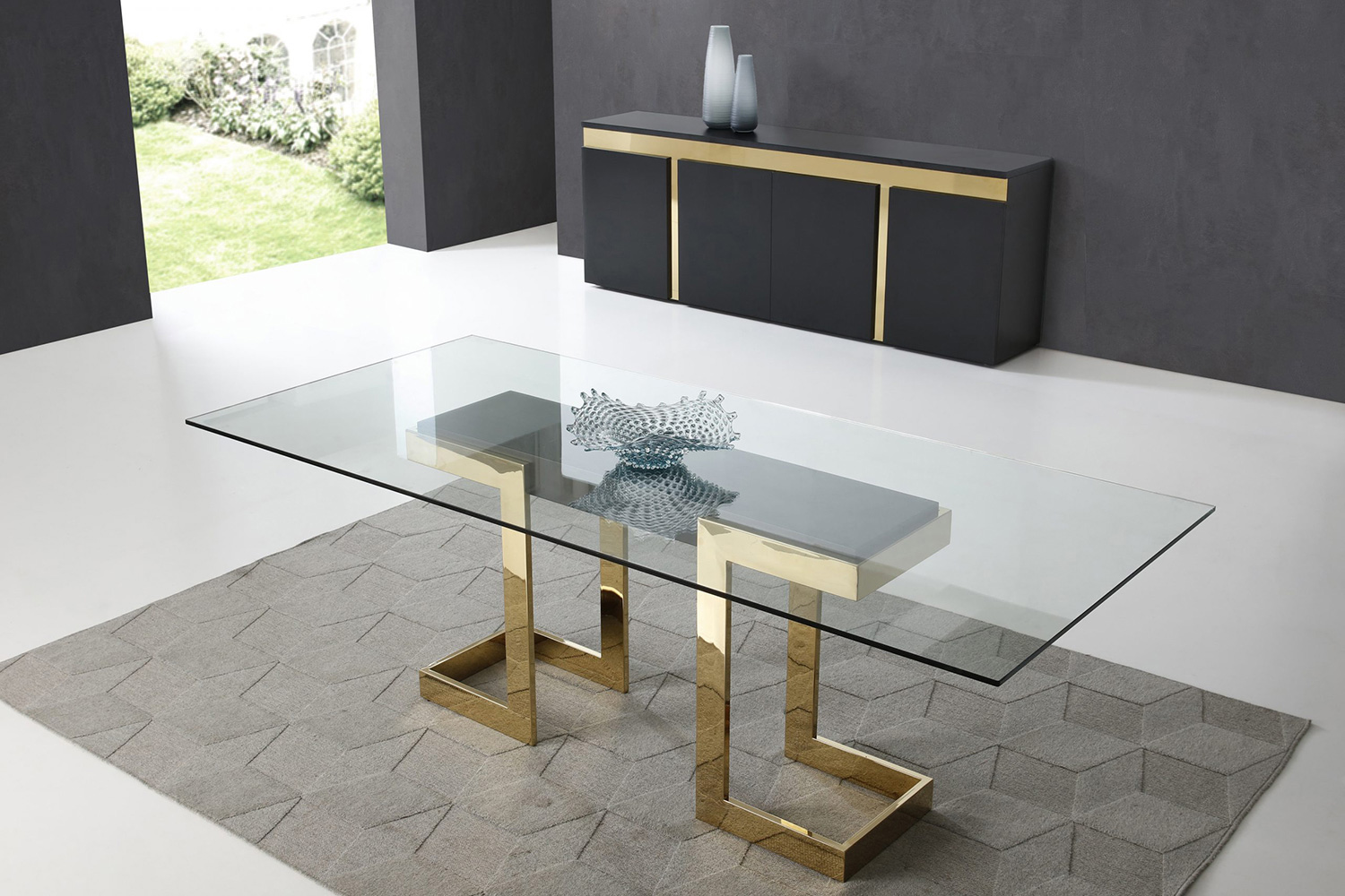 Whiteline - Sumo Dining Table in Black