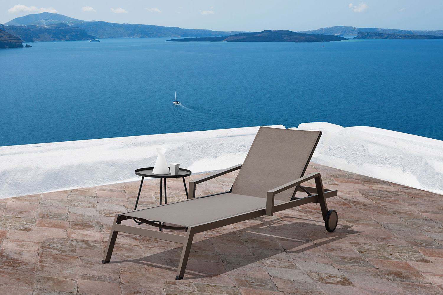 Whiteline - Talon Outdoor Side Table in Gray