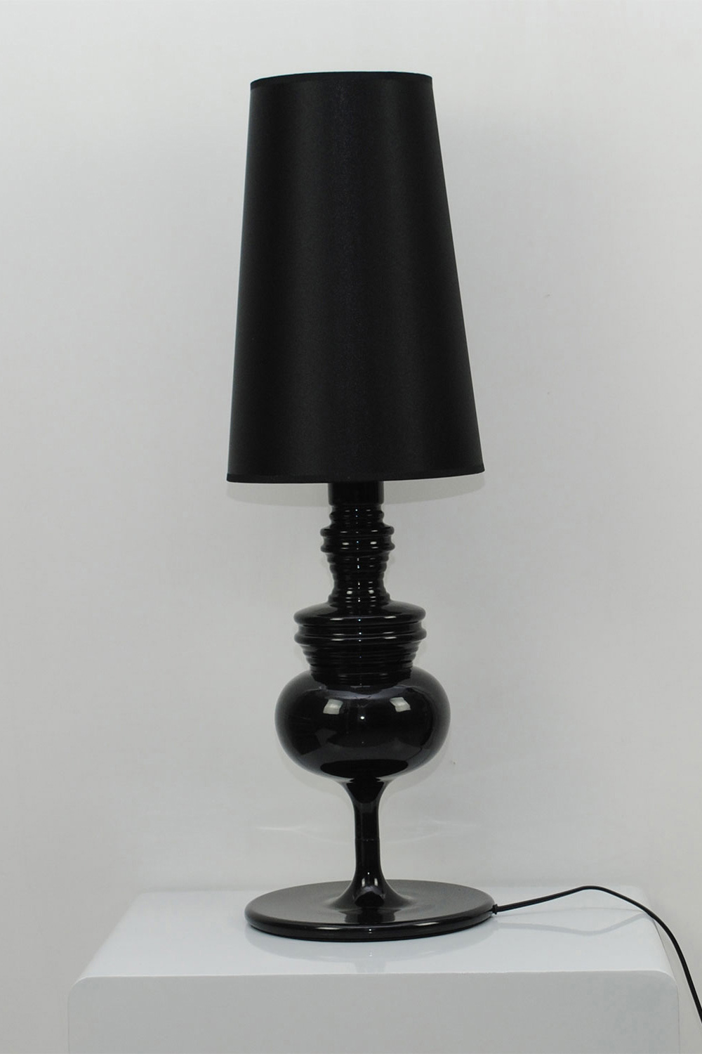 Whiteline - Daniel Table Lamp