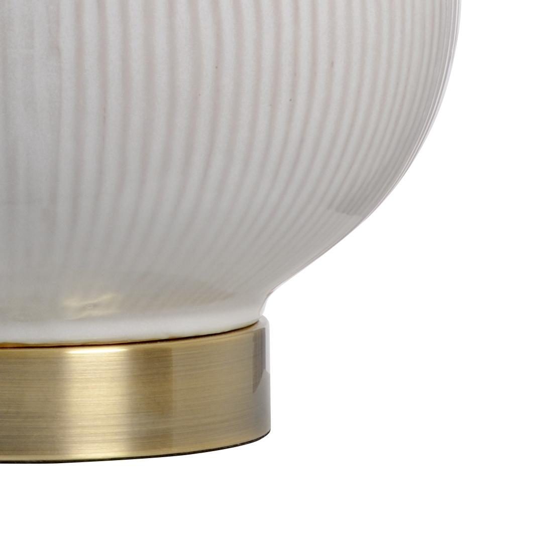 Wildwood - Sophia Lamp in Oval